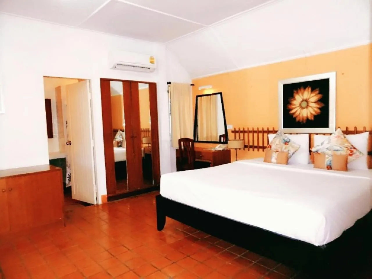 Bed in Lawana Escape