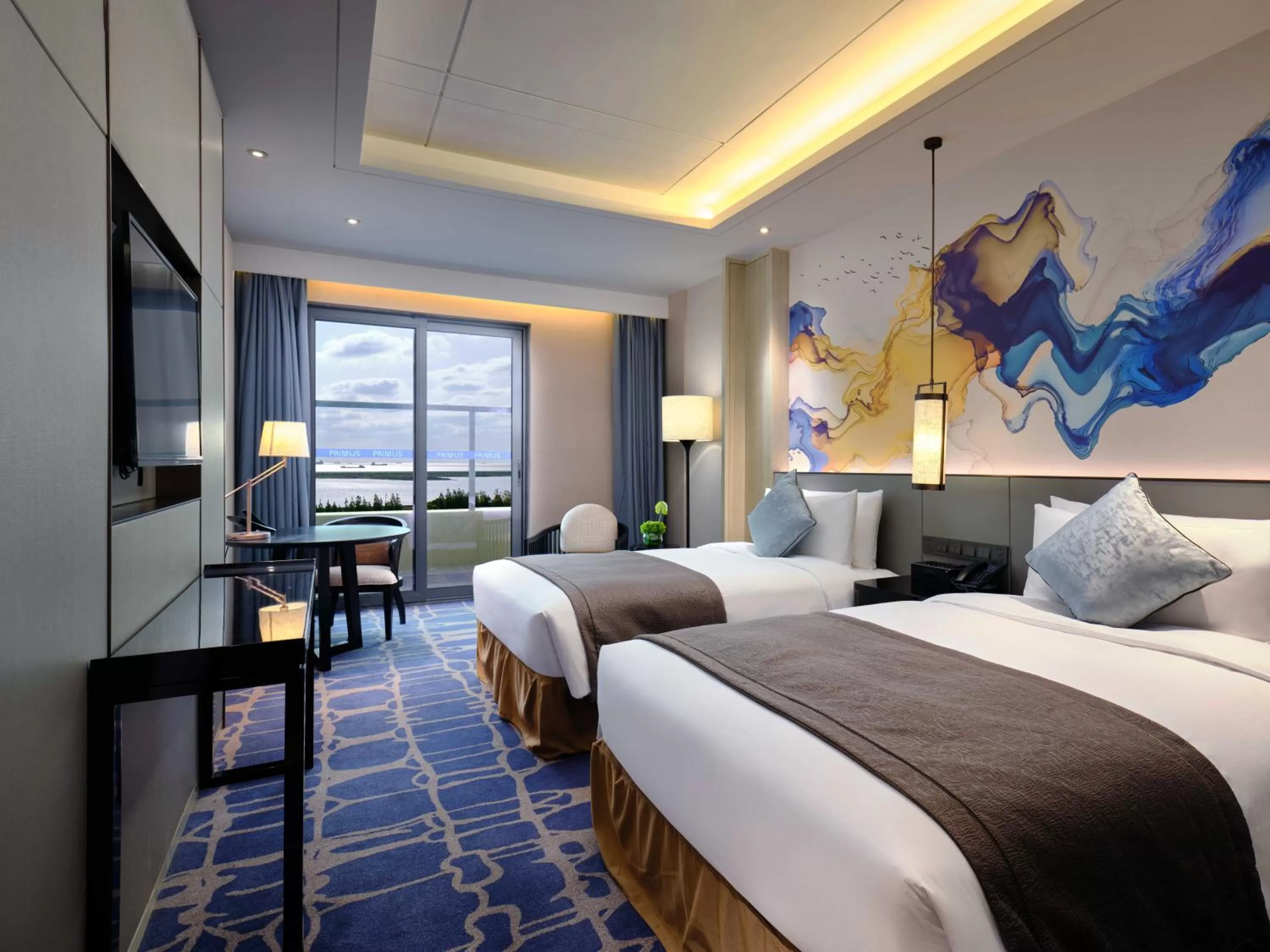 Photo of the whole room, Bed in Primus Hotel Shanghai Sanjiagang - Offer Pudong International Airport and Disney shuttle