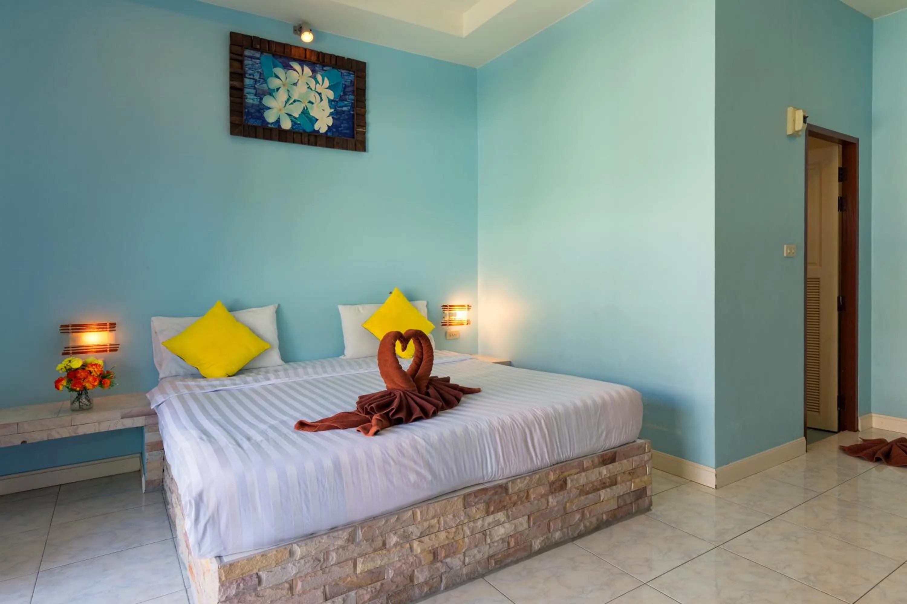 Bed in Baan Chaylay Resort Karon