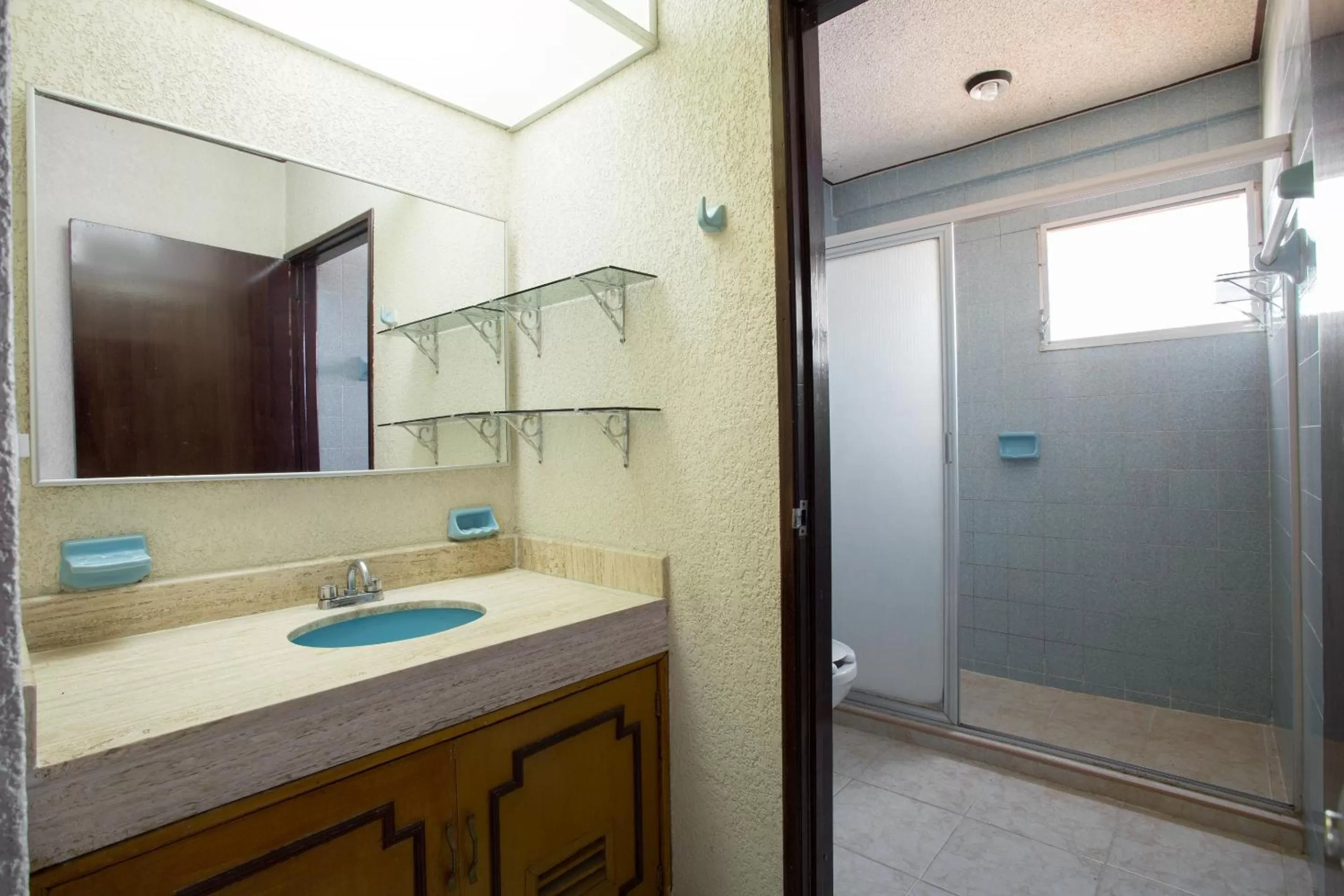 Bathroom in Suites Del Sol