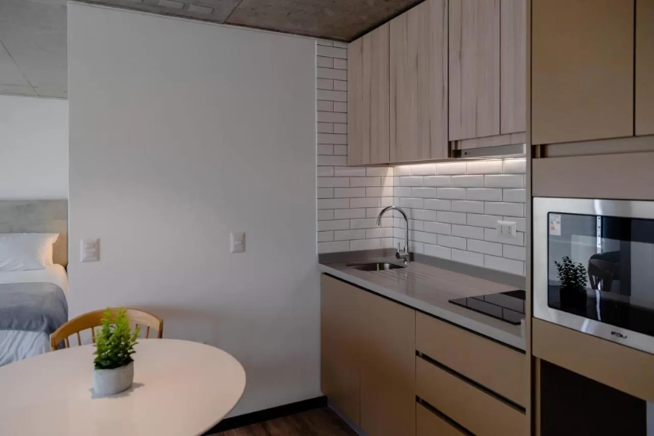 Kitchen/Kitchenette in Prime Suites