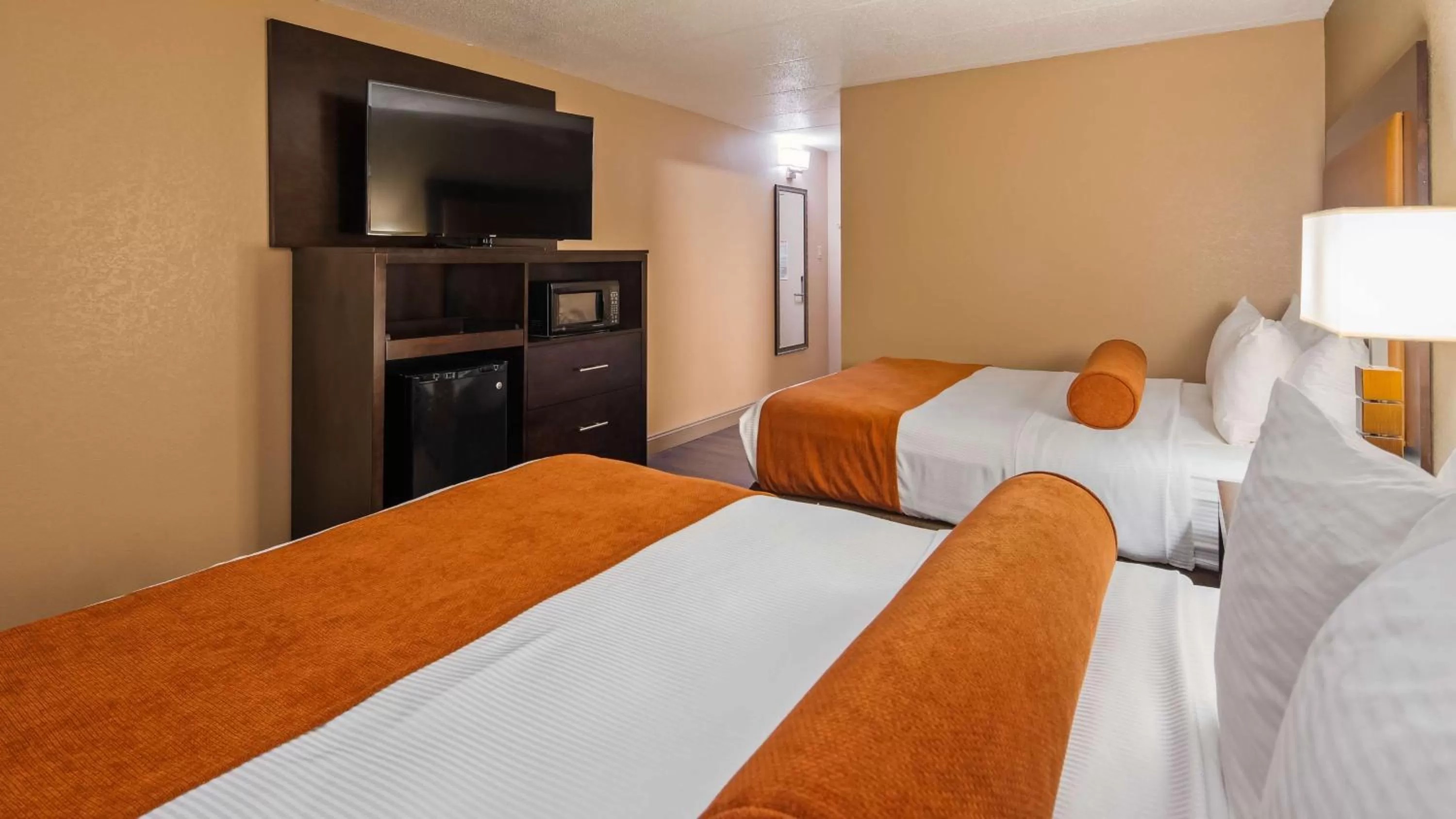 Photo of the whole room, Bed in Best Western Crossroads of the Bluffs