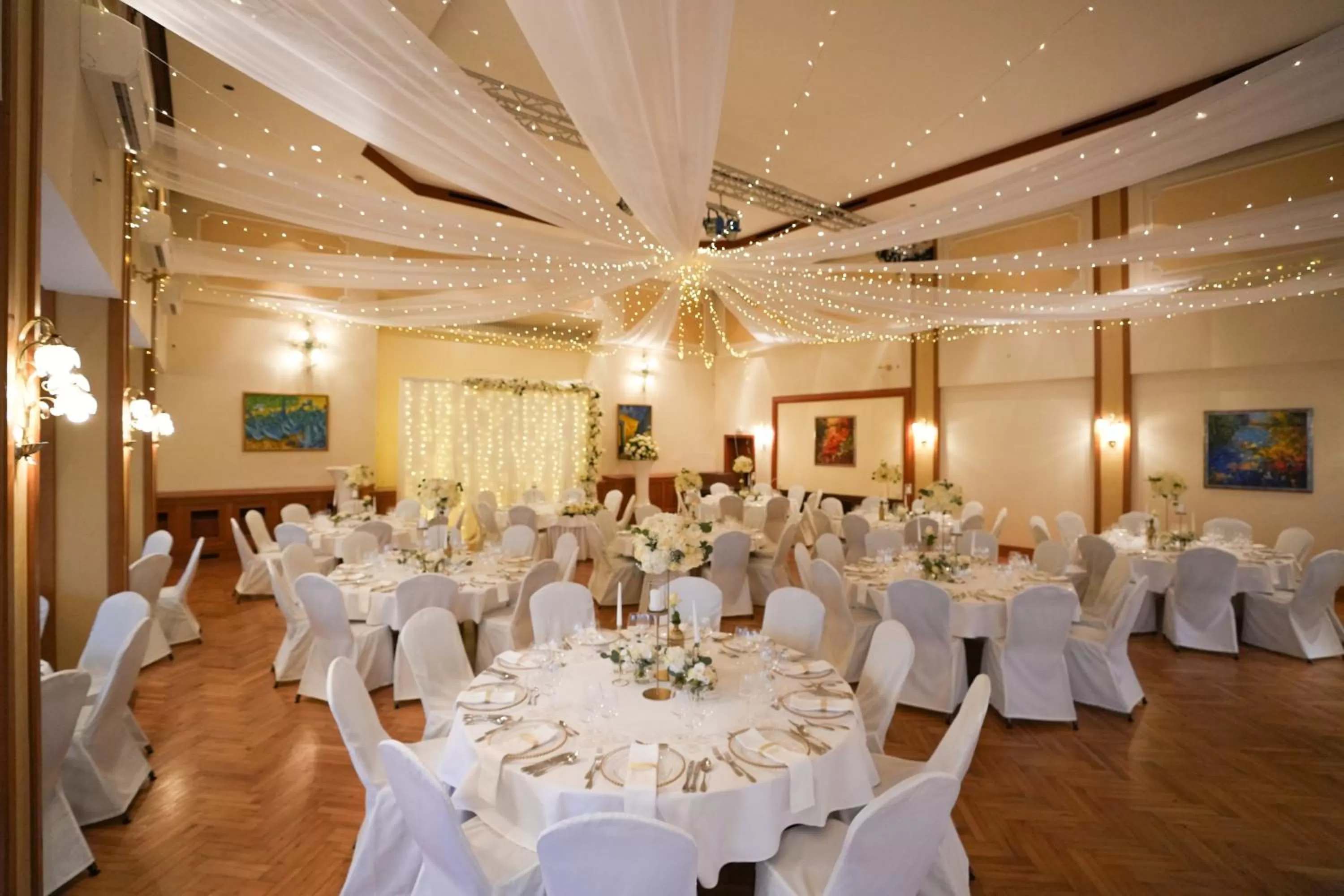 Restaurant/places to eat in Hotel Lingemann