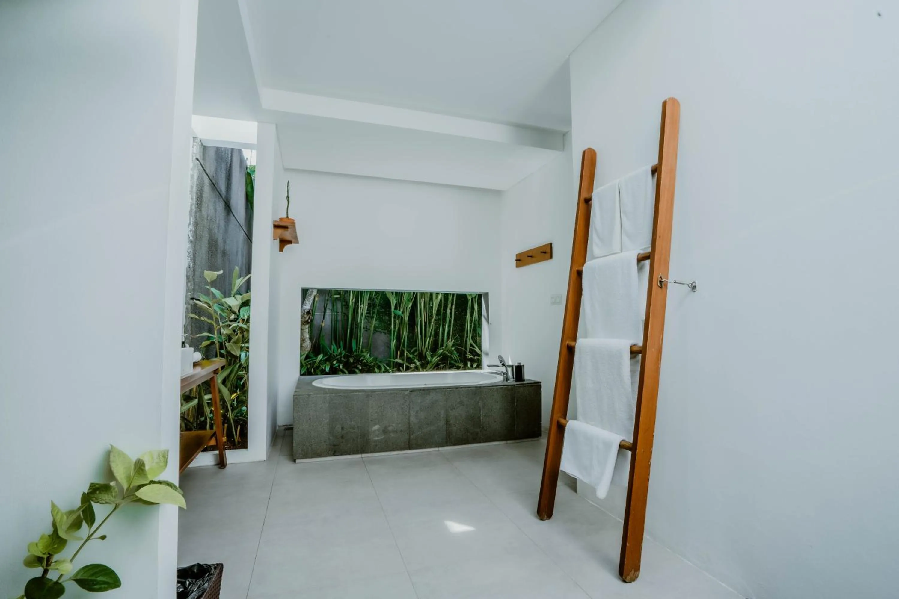 Property building, Bed in Abia Villa Legian