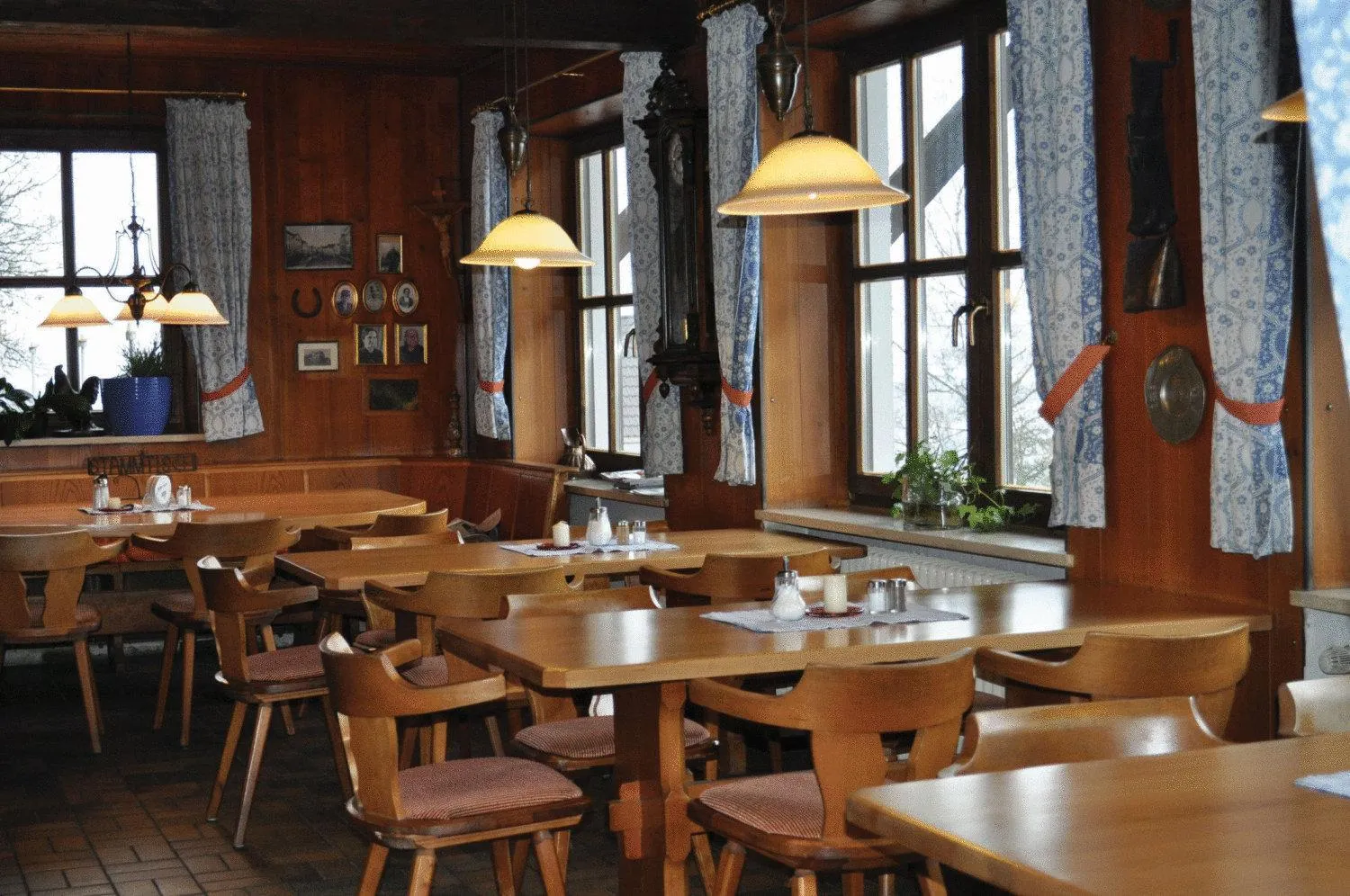 Restaurant/places to eat in Landhotel Gottinger