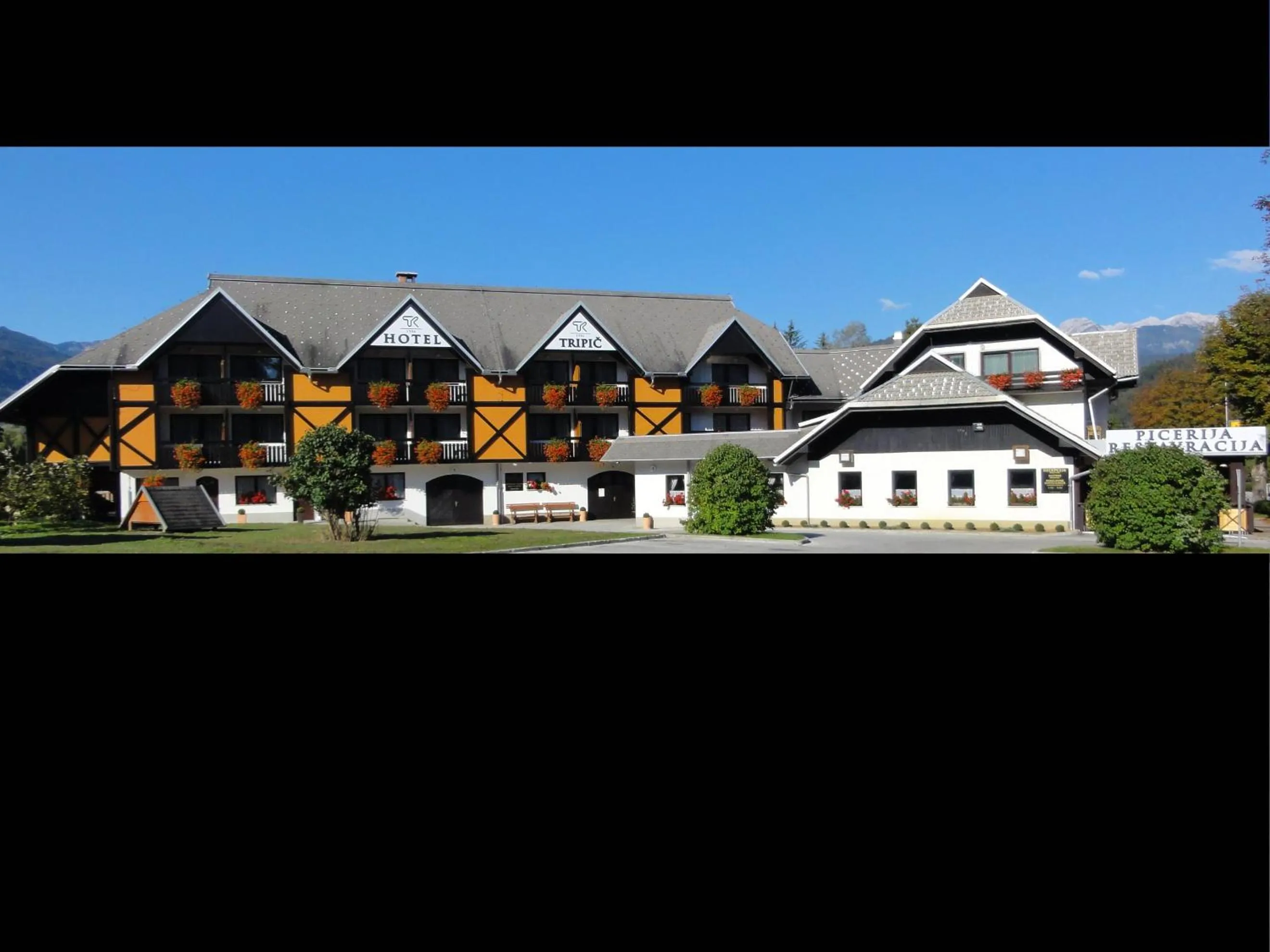 Property building in Hotel Tripič, restaurant and pizzeria