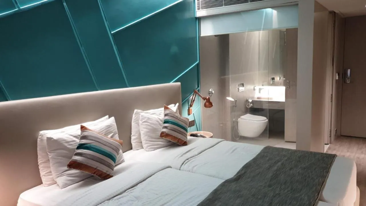 Bedroom, Bed in Yogi Metropolitan