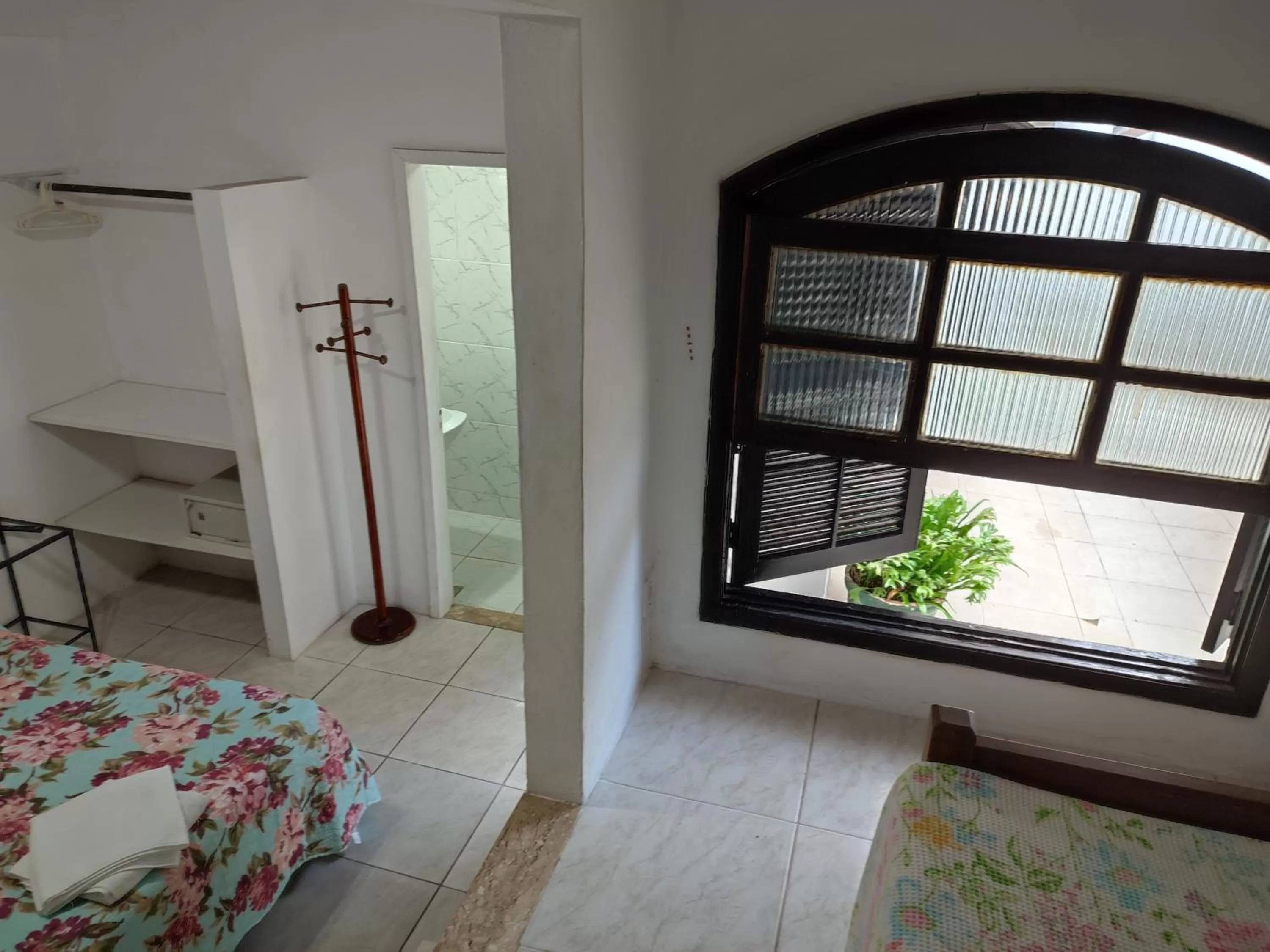 Photo of the whole room, Bed in Pousada L'étage