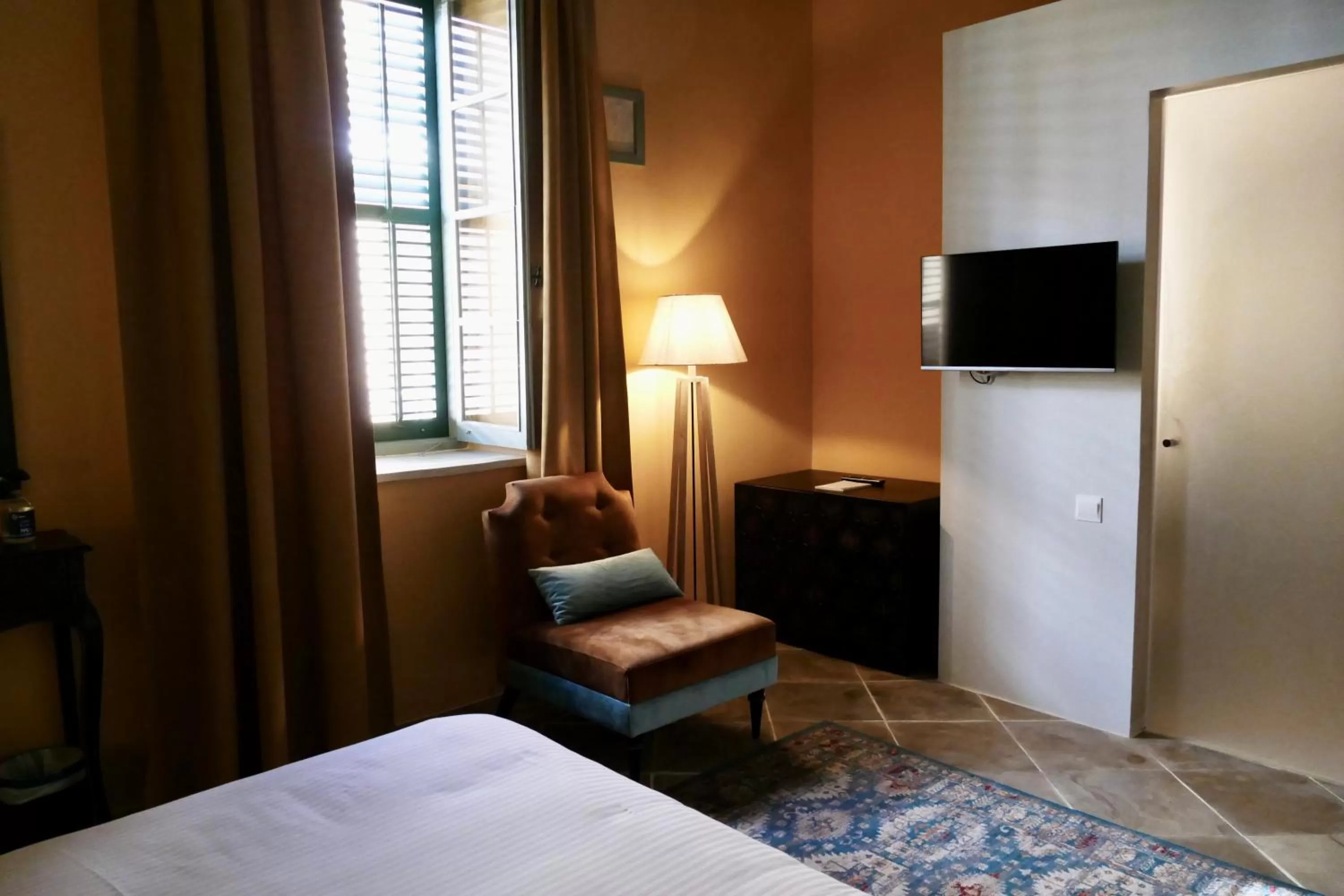 Bed in Madama Residence