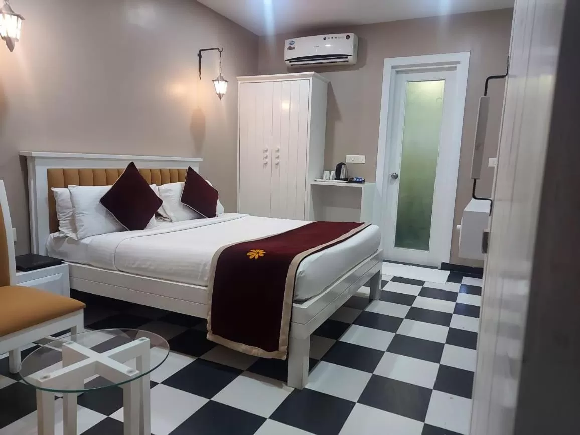 Bed in Gold Beach Villa