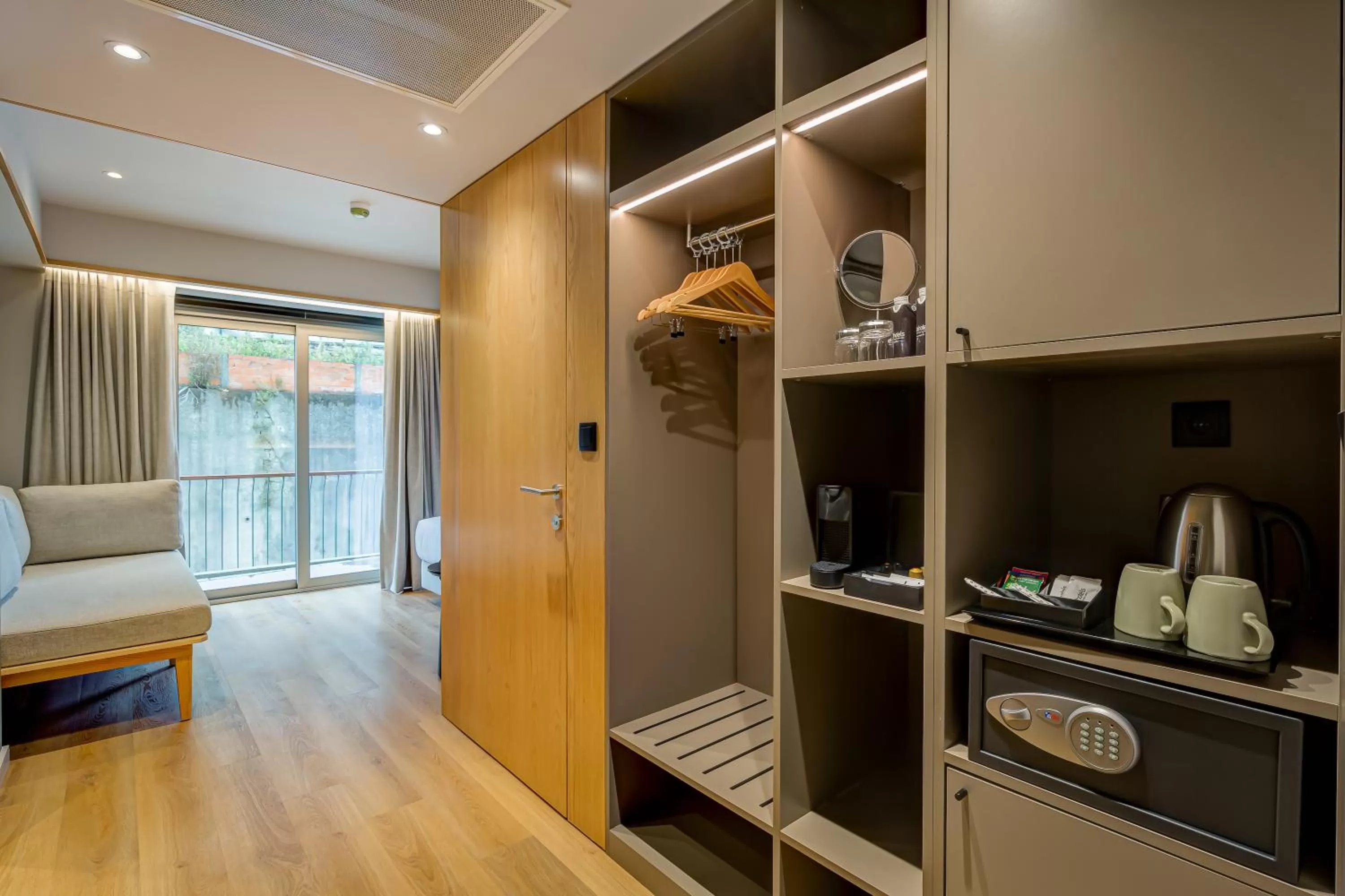 Coffee/tea facilities, Bed in Acta The Clover