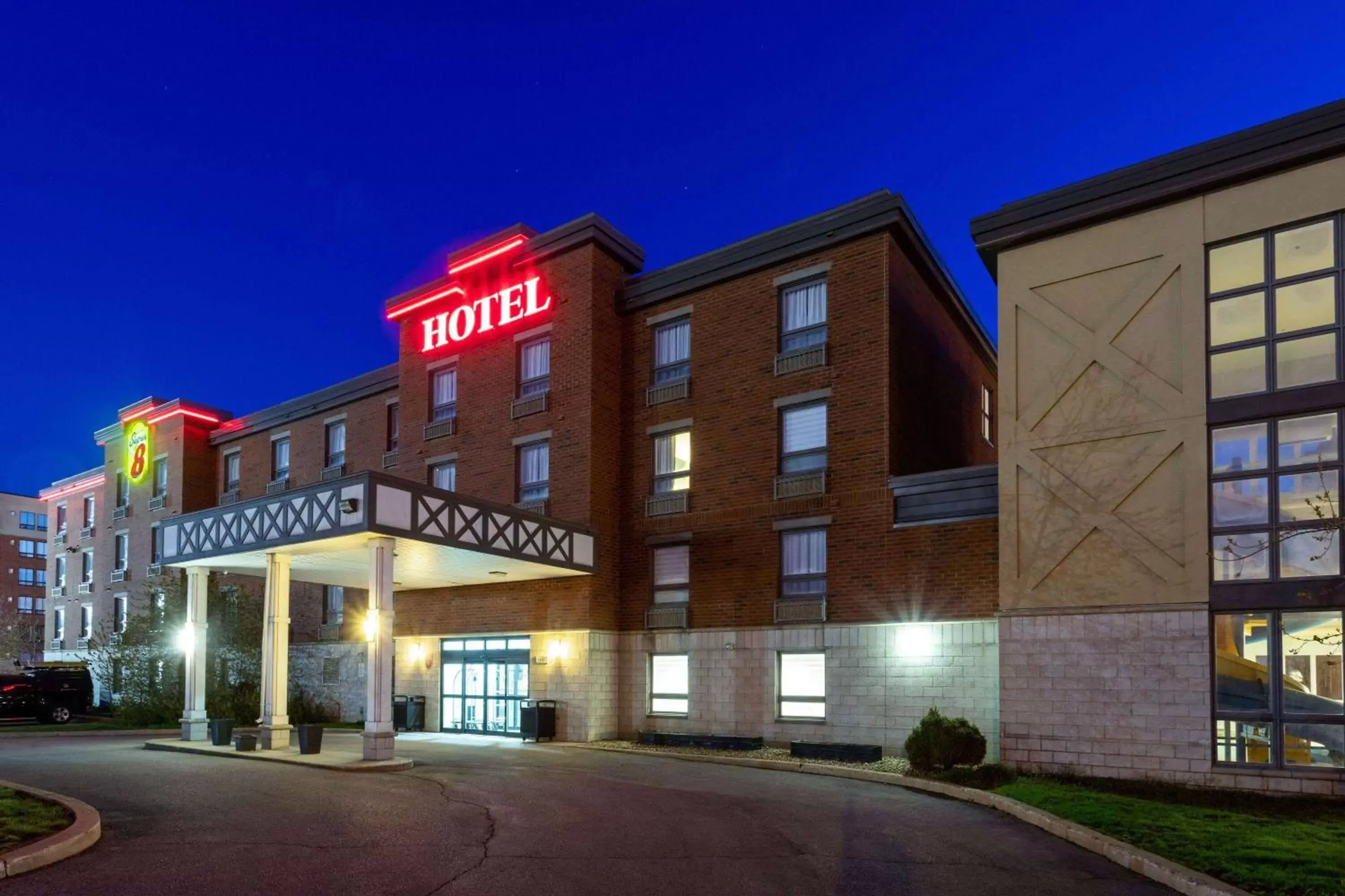 Super 8 by Wyndham Lachenaie/Terrebonne Super 8 by Wyndham Lachenaie/Terrebonne