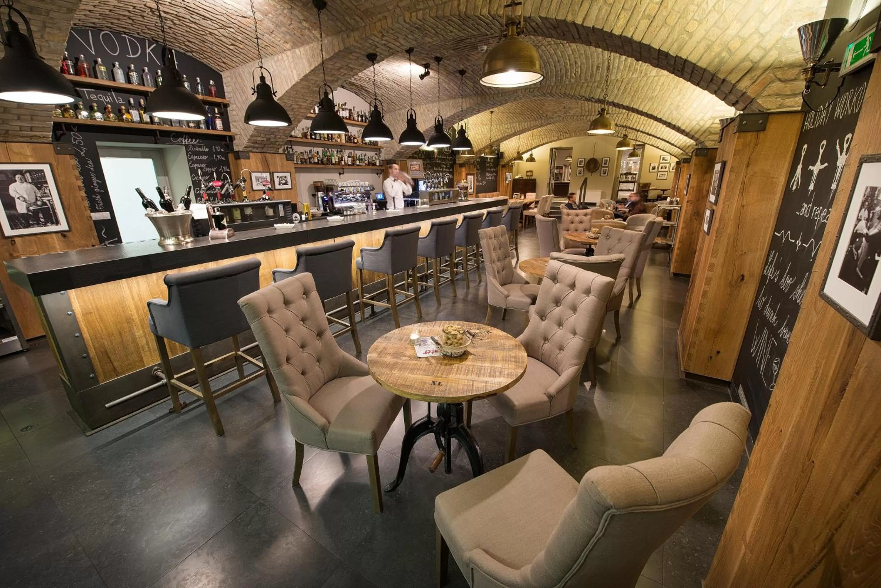 Restaurant/places to eat in Wilson Palace by LOFT