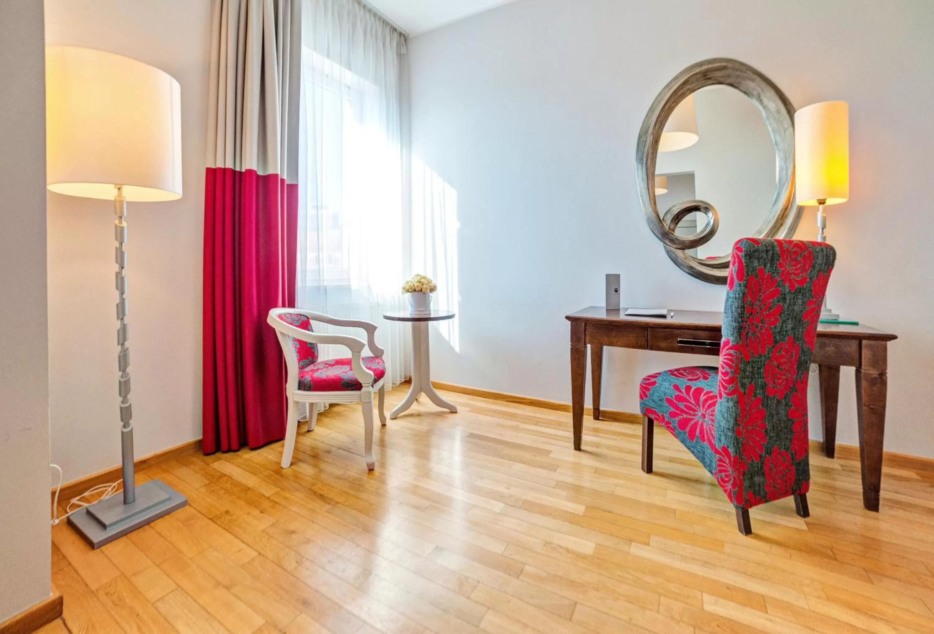 Photo of the whole room in Don Prestige Residence