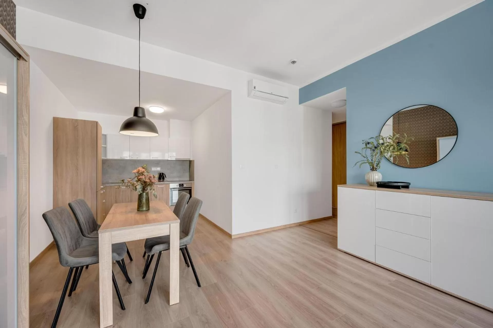 Kitchen or kitchenette in Metropolitan Star Apart Hotel