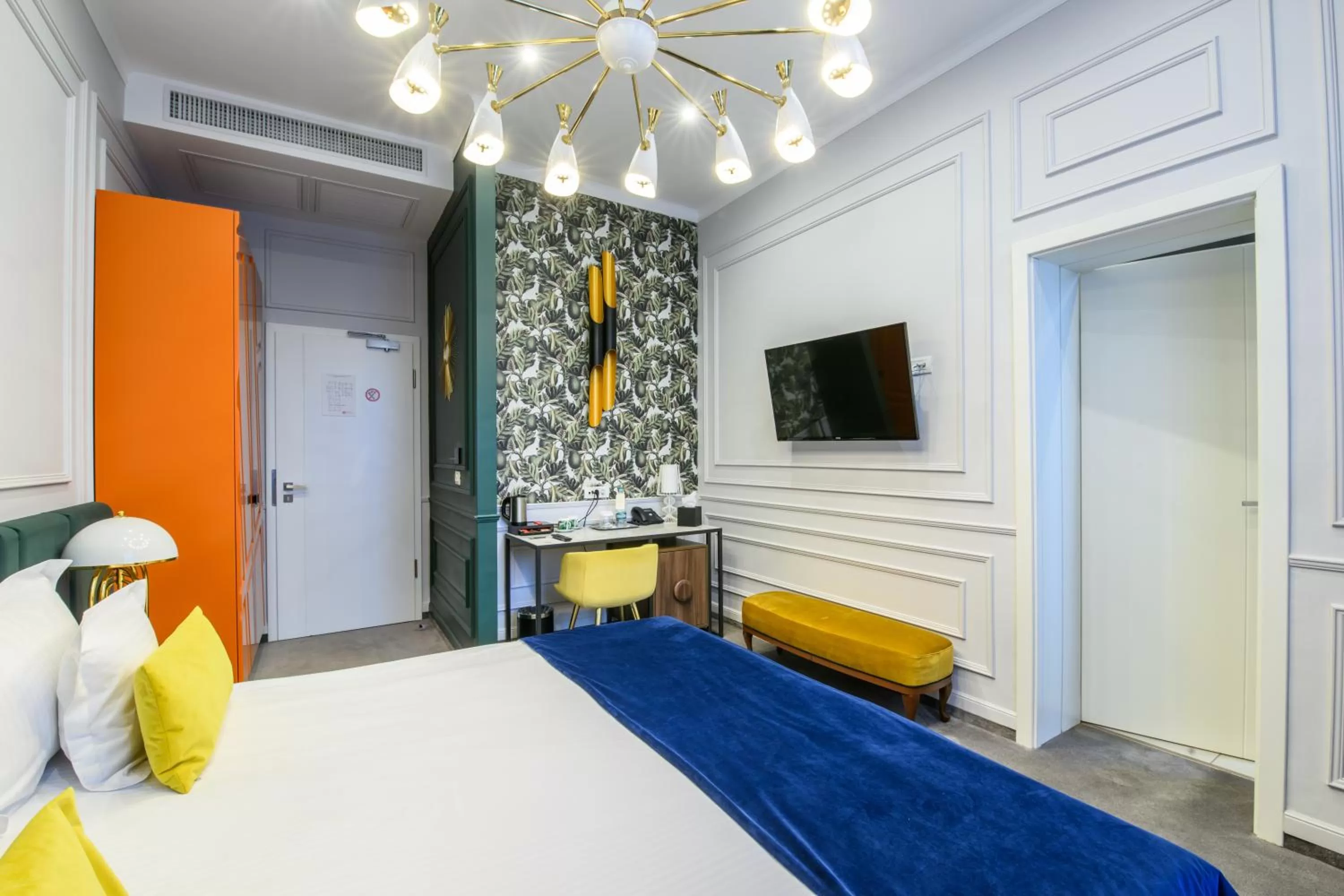 Bed in Hotel Del Corso