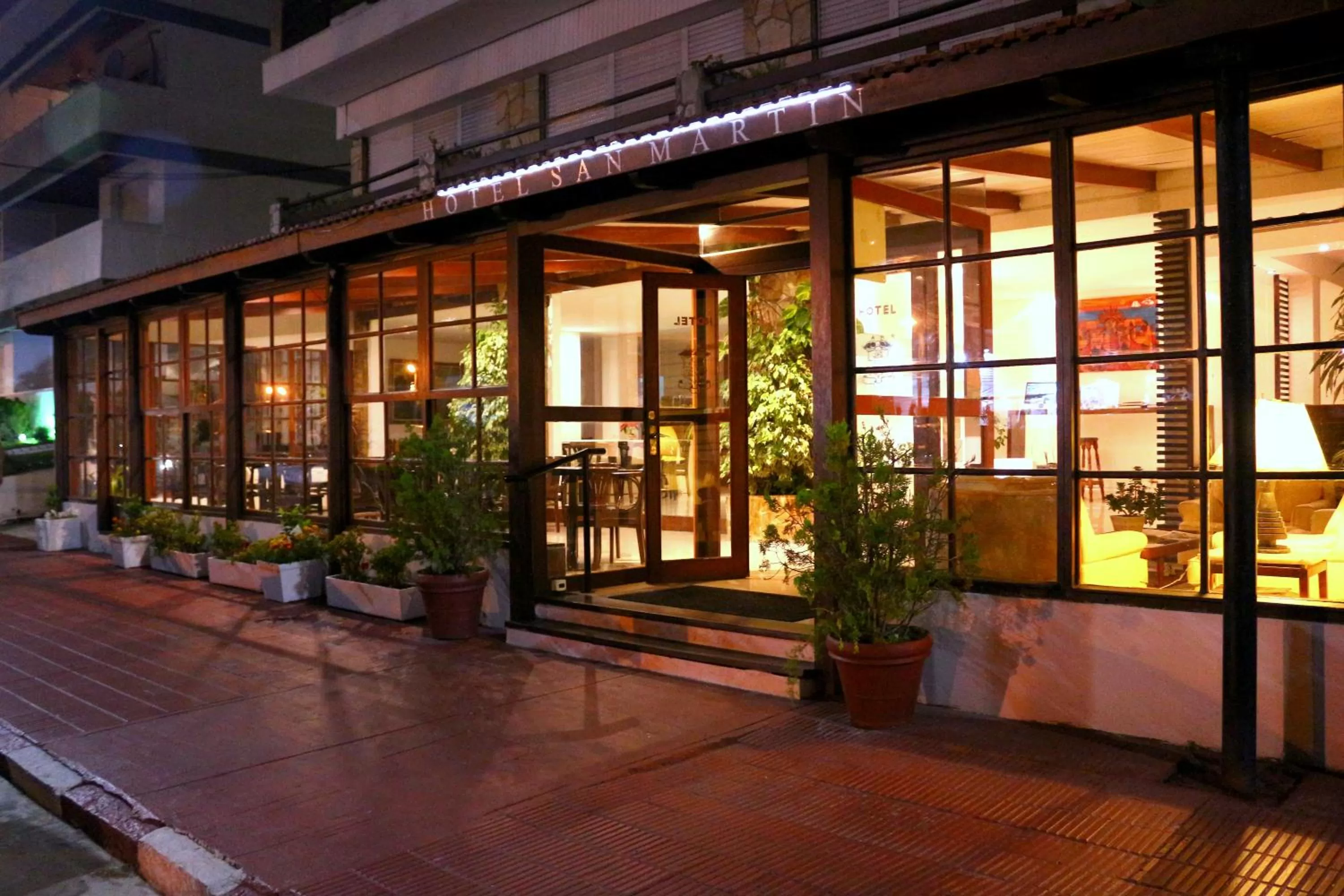 Facade/entrance in Hotel San Martin