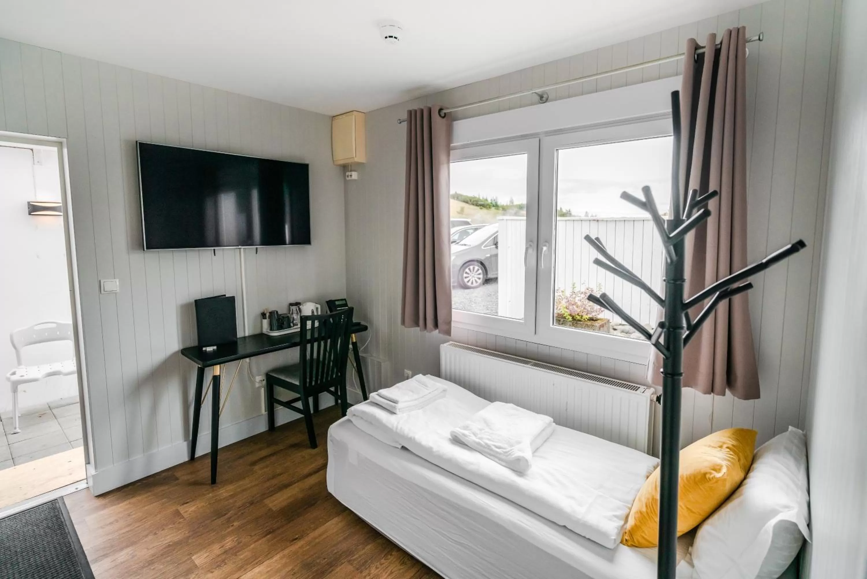 Bed in Frost and Fire Hotel