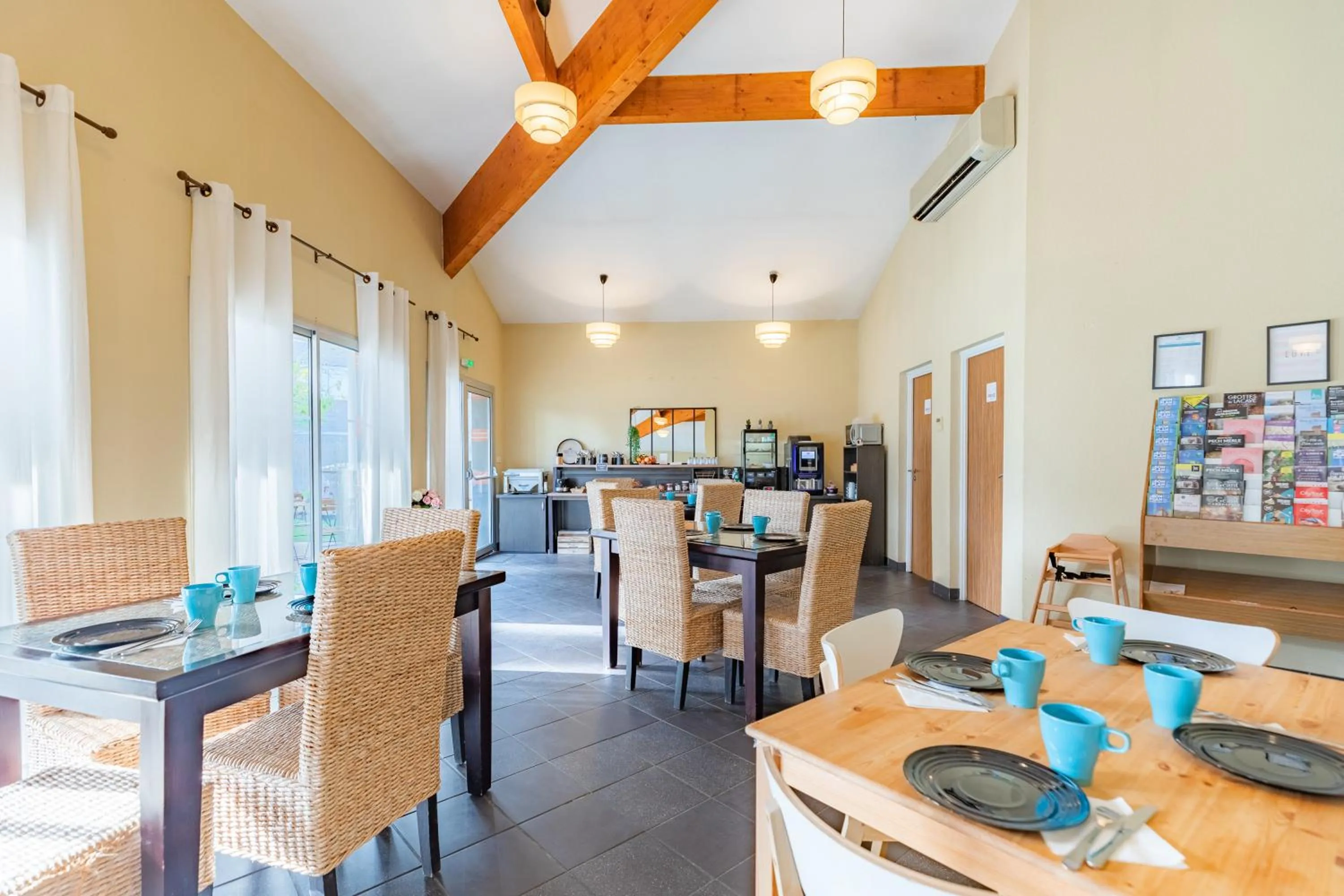 Breakfast in Appart'City Classic Toulouse Saint-Simon