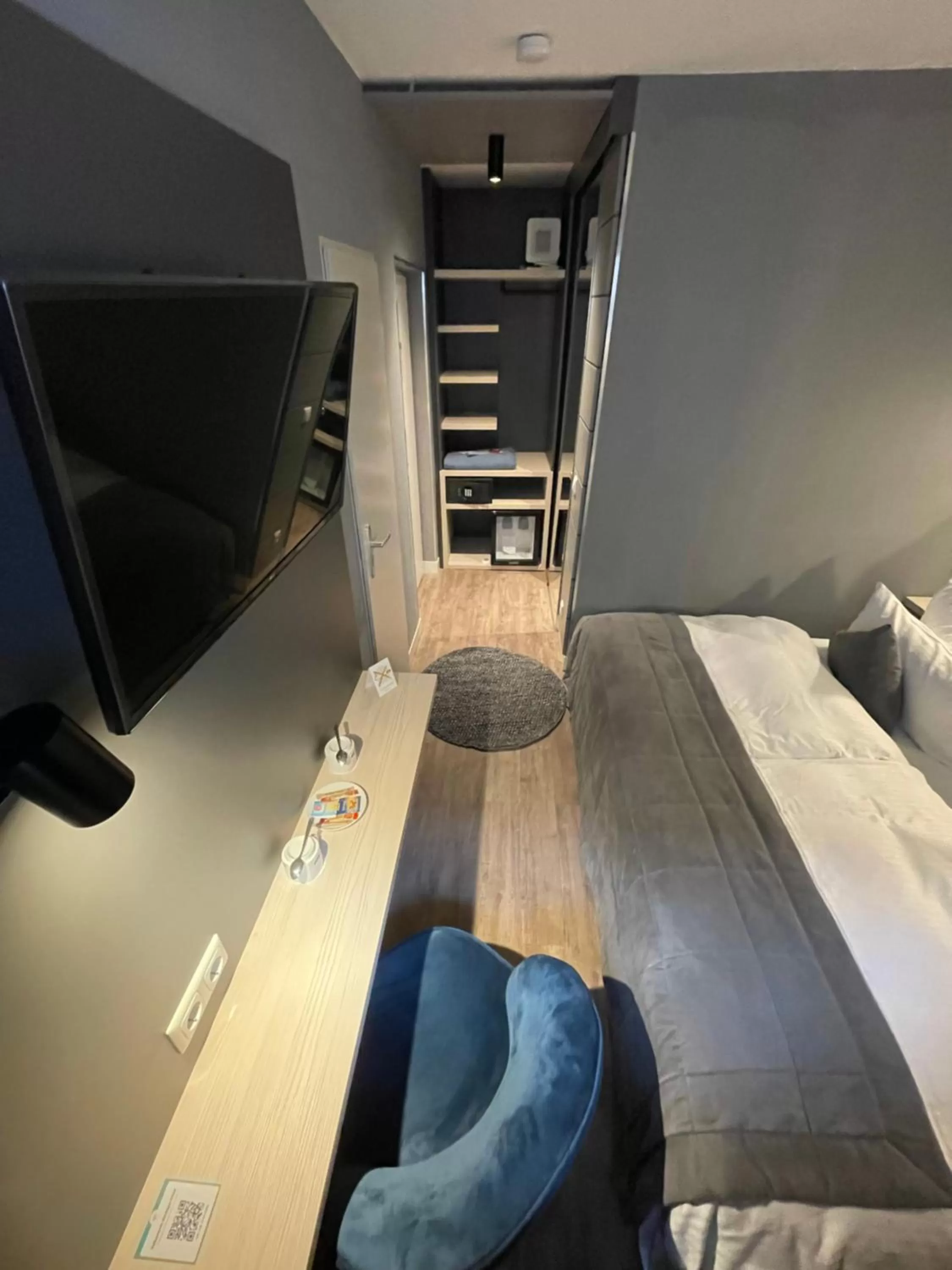 Photo of the whole room, Bed in Hotel Falkenturm