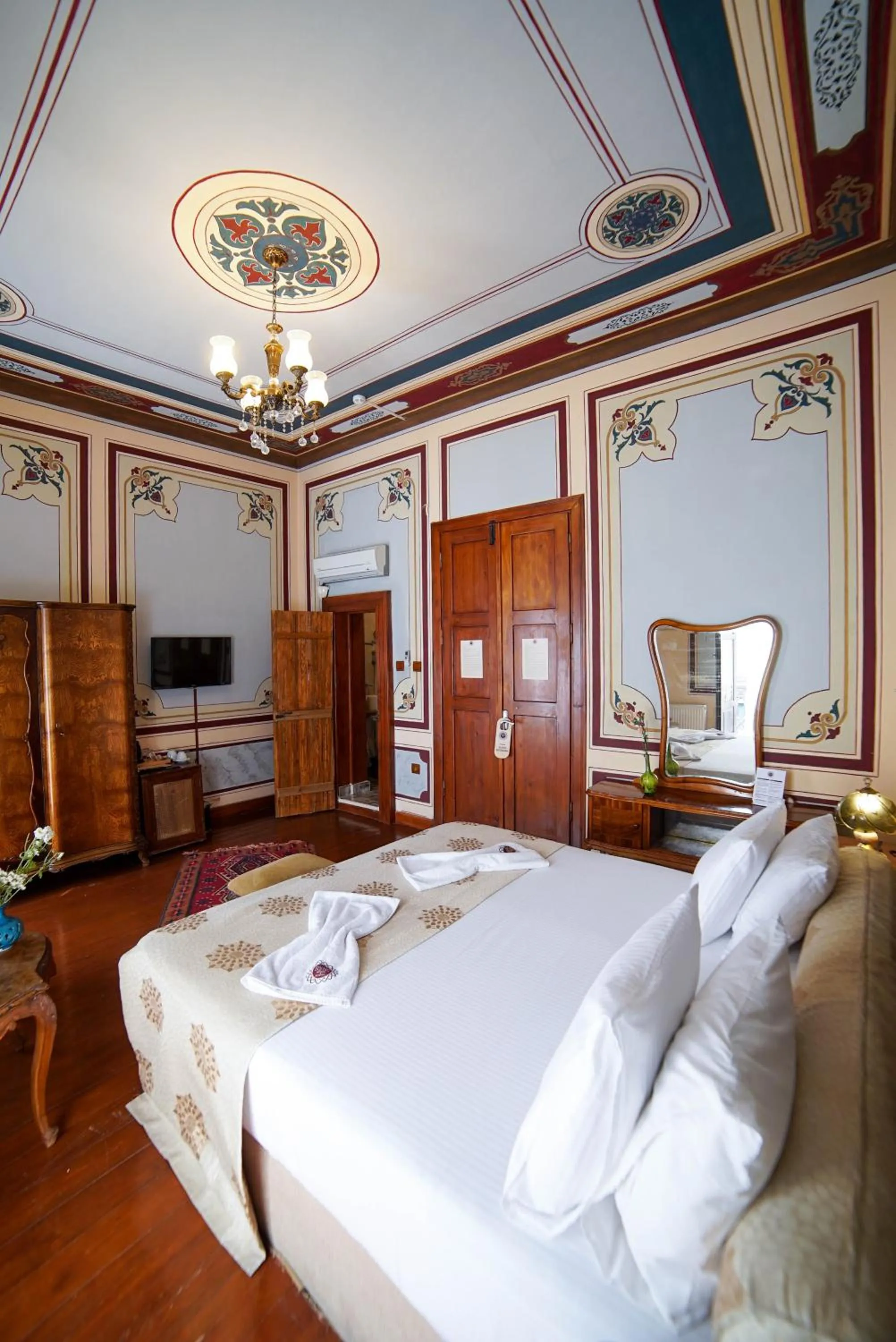 Photo of the whole room, Bed in Sarnıç Butik Otel