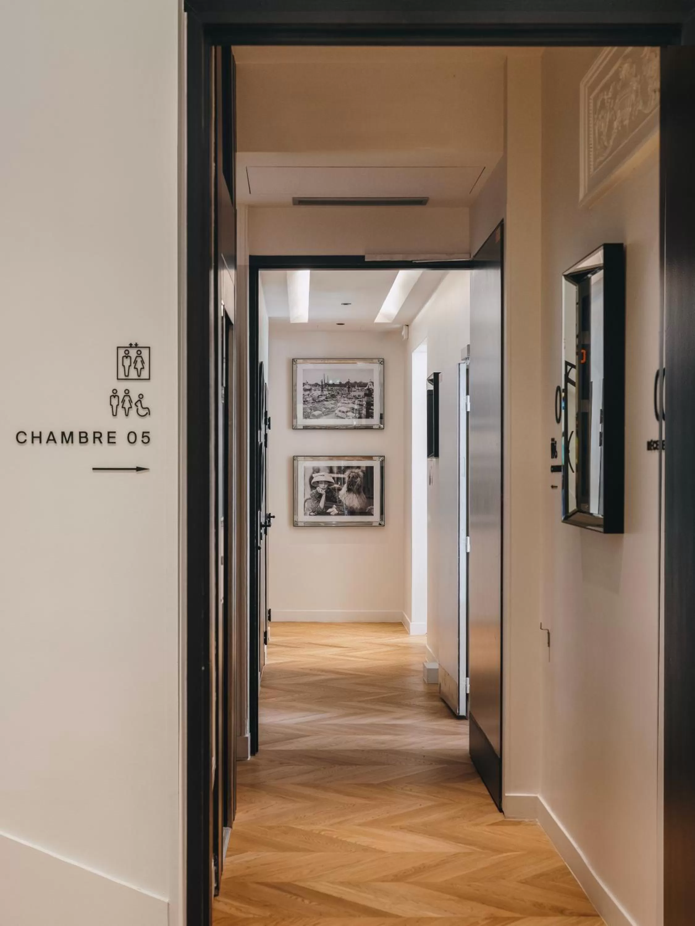 Property building in Solly Hôtel Paris