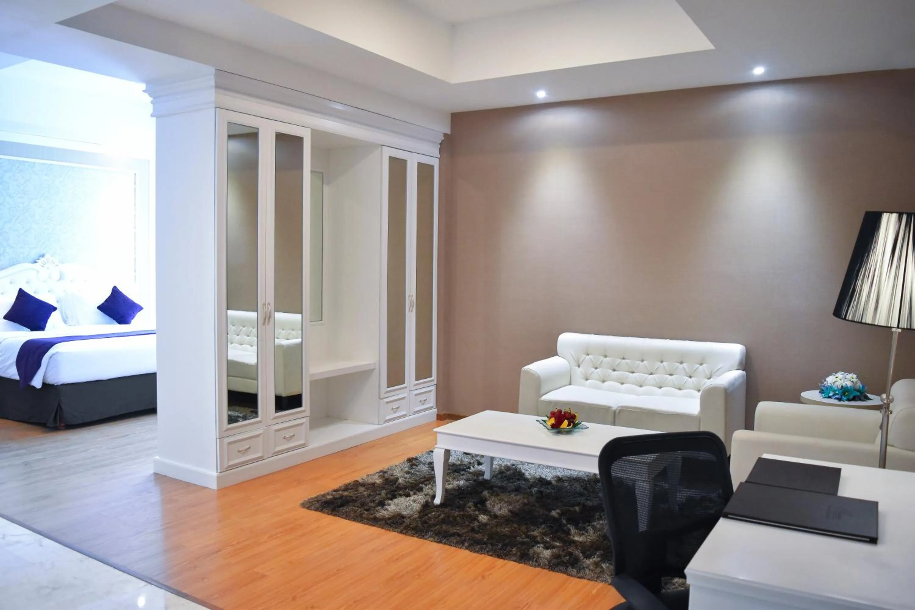 TV and multimedia, Bed in Platinum Hotel & Convention Hall Balikpapan