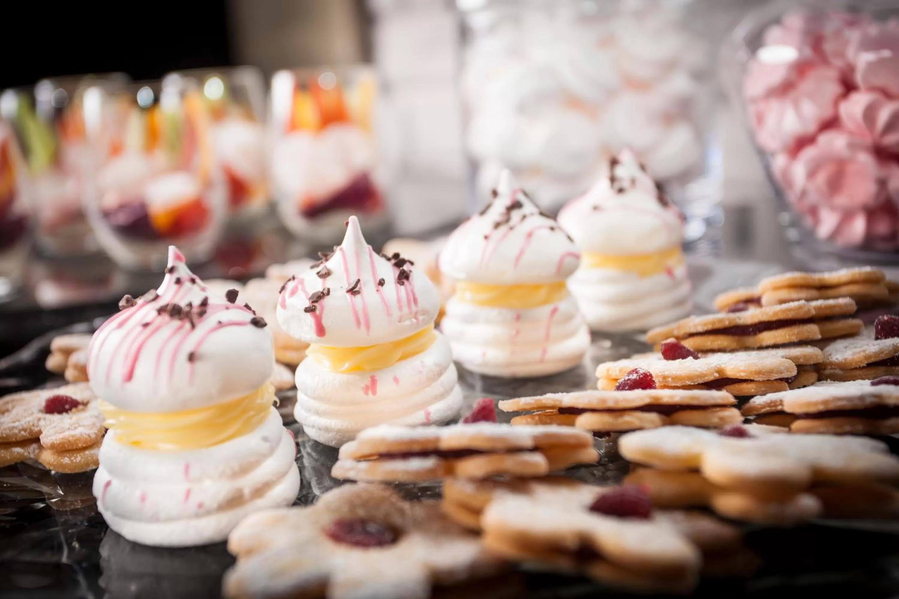 Buffet breakfast in Vanilla Hotel