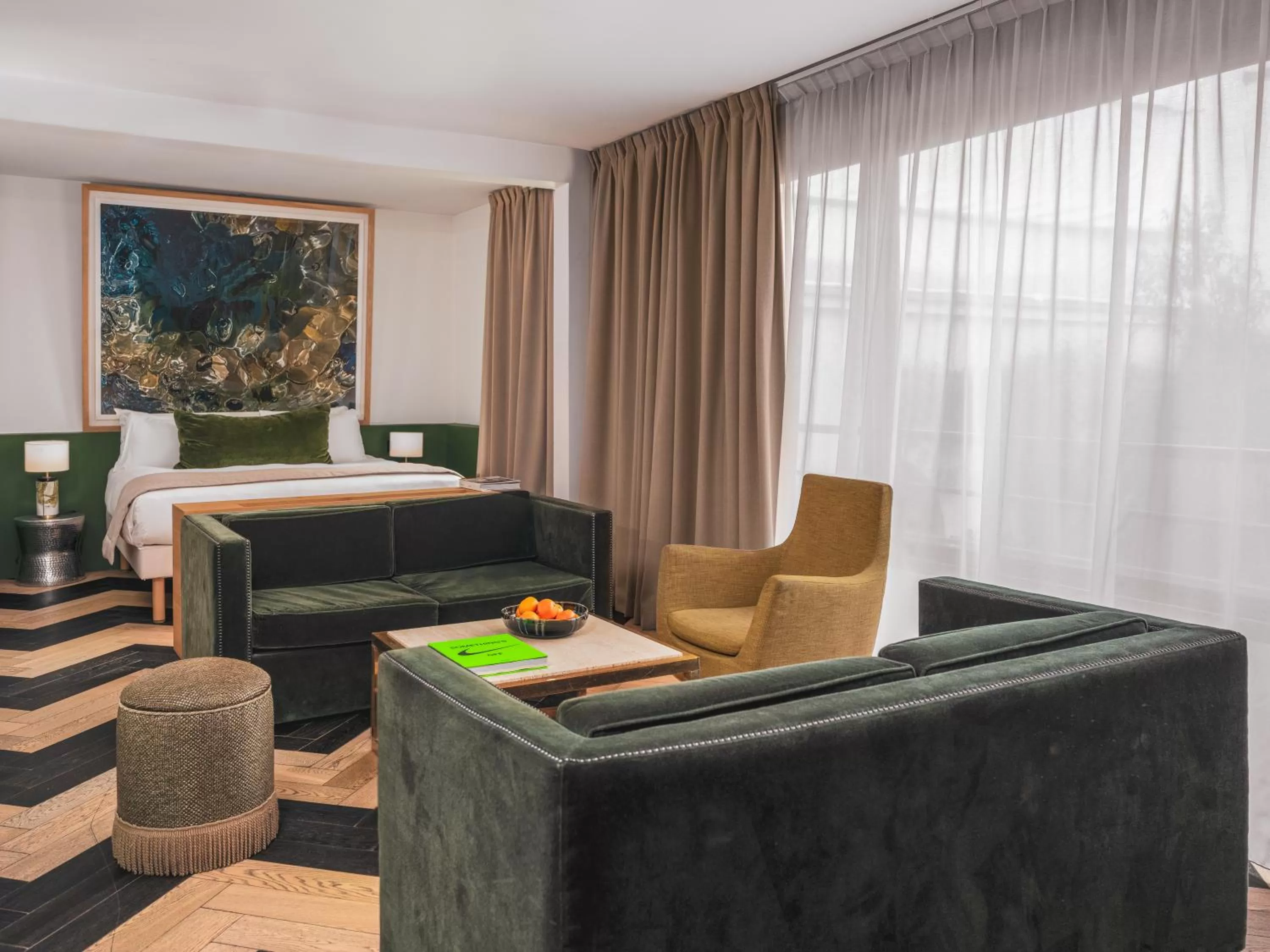 Living room in Le Rayz Vendome