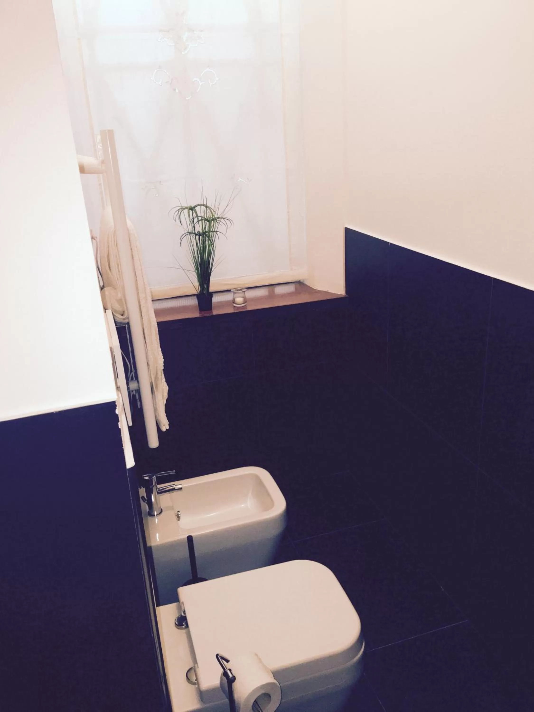 Toilet in B&B Second Floor Centro Storico Bologna