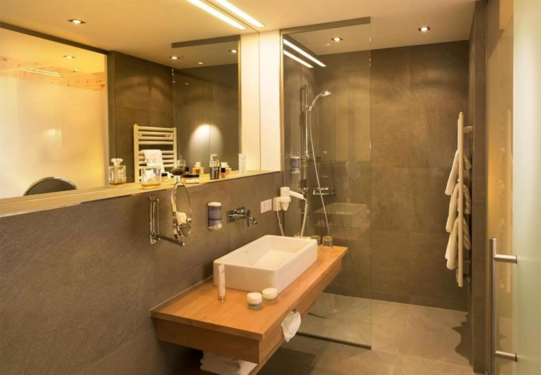 Bathroom in Hotel Kaprunerhof