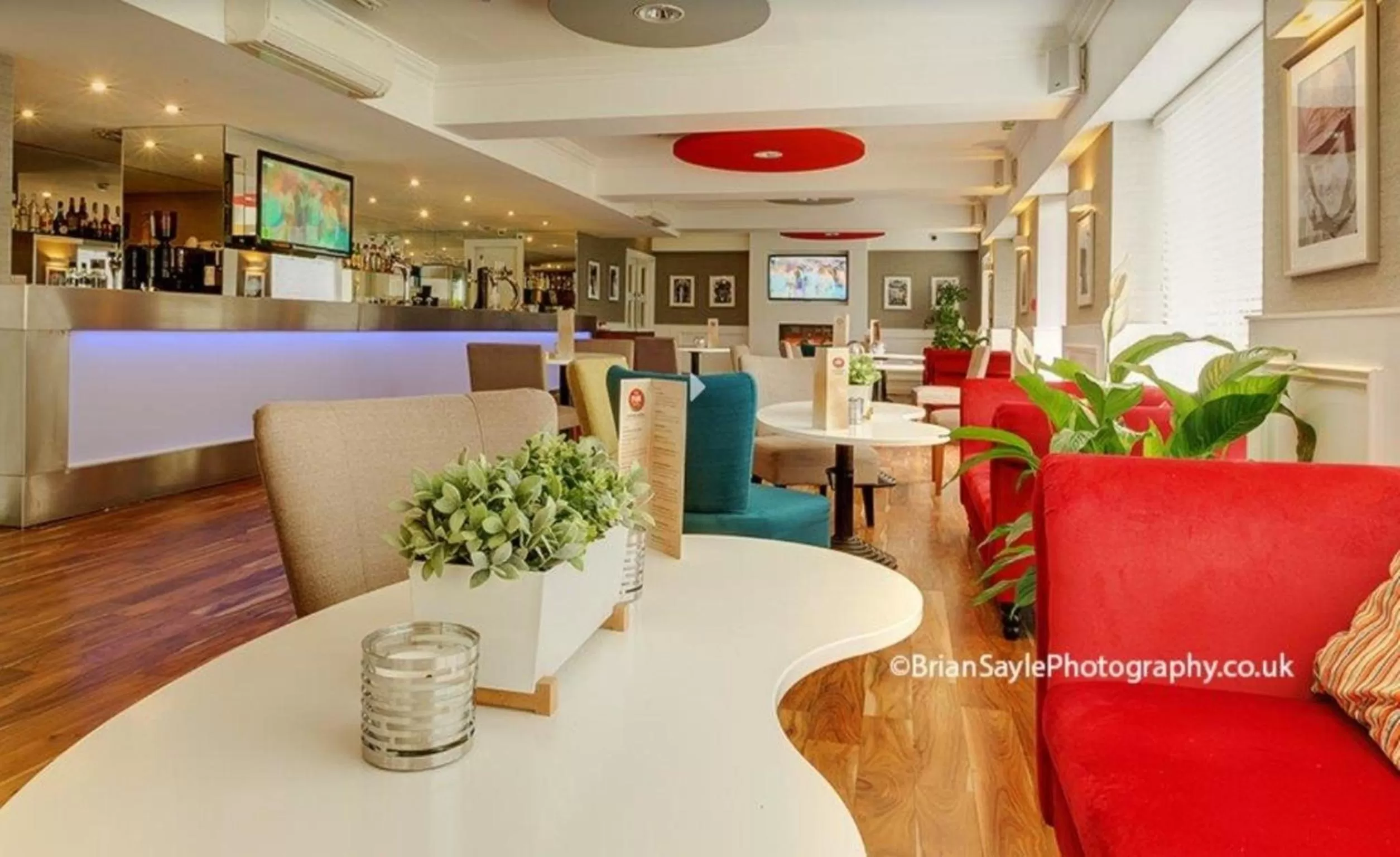 Lounge or bar in The Park Hotel