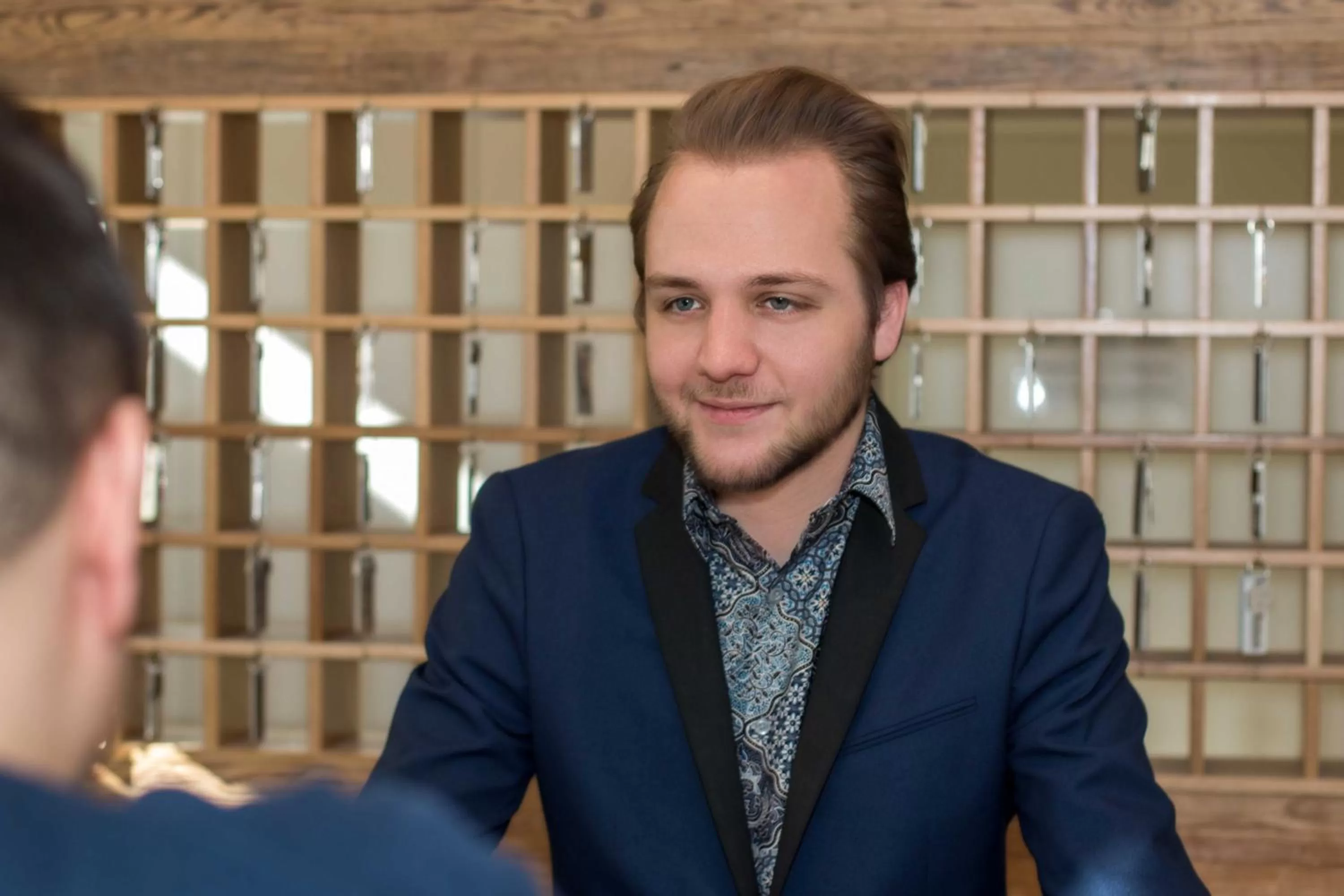 People in Downtown Vi Vadi Hotel