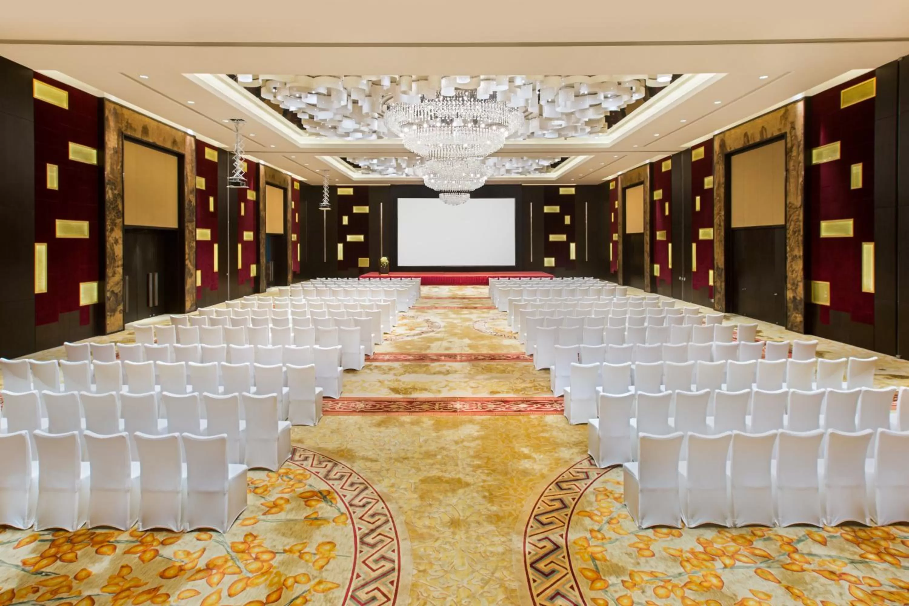 Banquet/Function facilities in Crowne Plaza Guangzhou Huadu by IHG