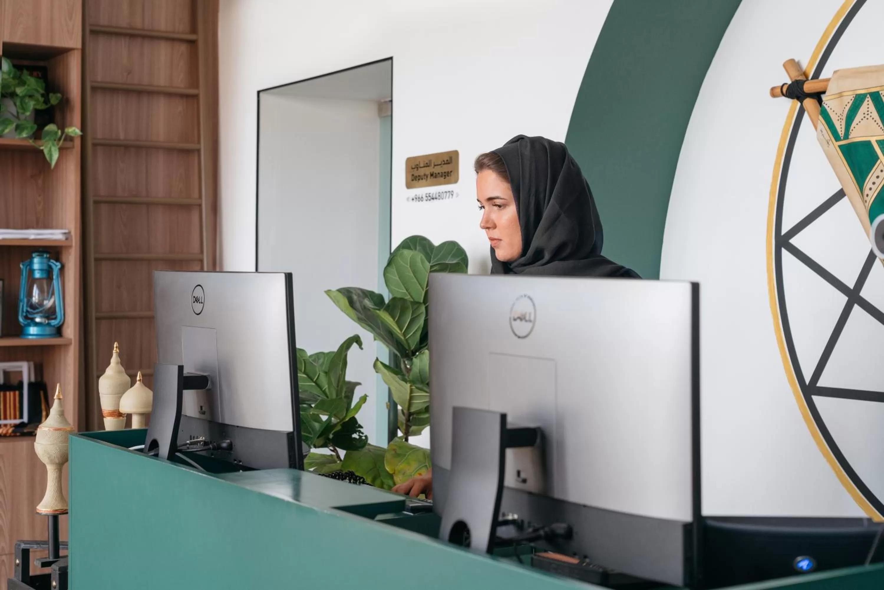 Staff in Shada Hotel Shatea - فندق شدا الشاطئ