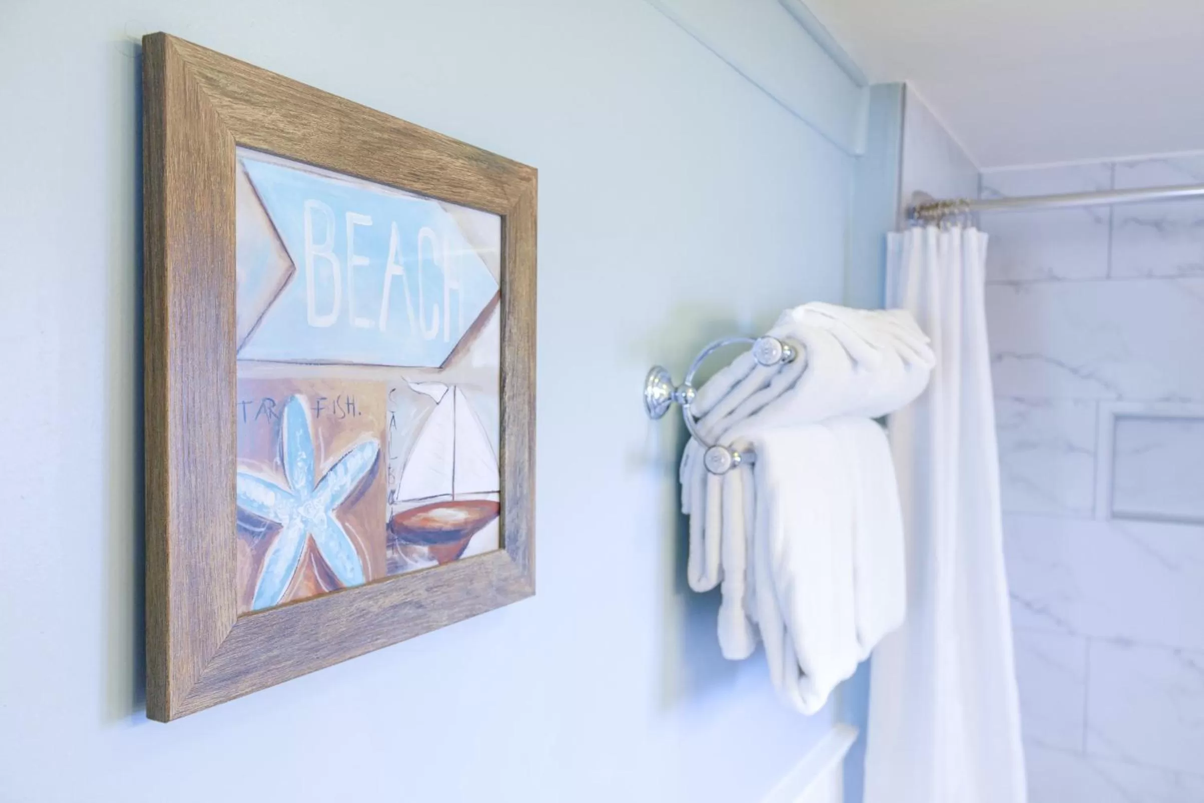 Bathroom in Ocean Echo Inn & Beach Cottages