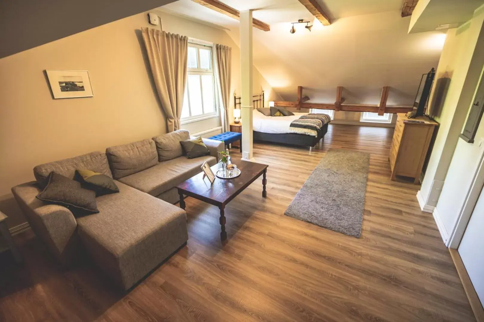 Deluxe Double Room with Castle View in Cafe-Restaurant & Hotel Saima Deluxe Double Room with Castle View in Cafe-Restaurant & Hotel Saima