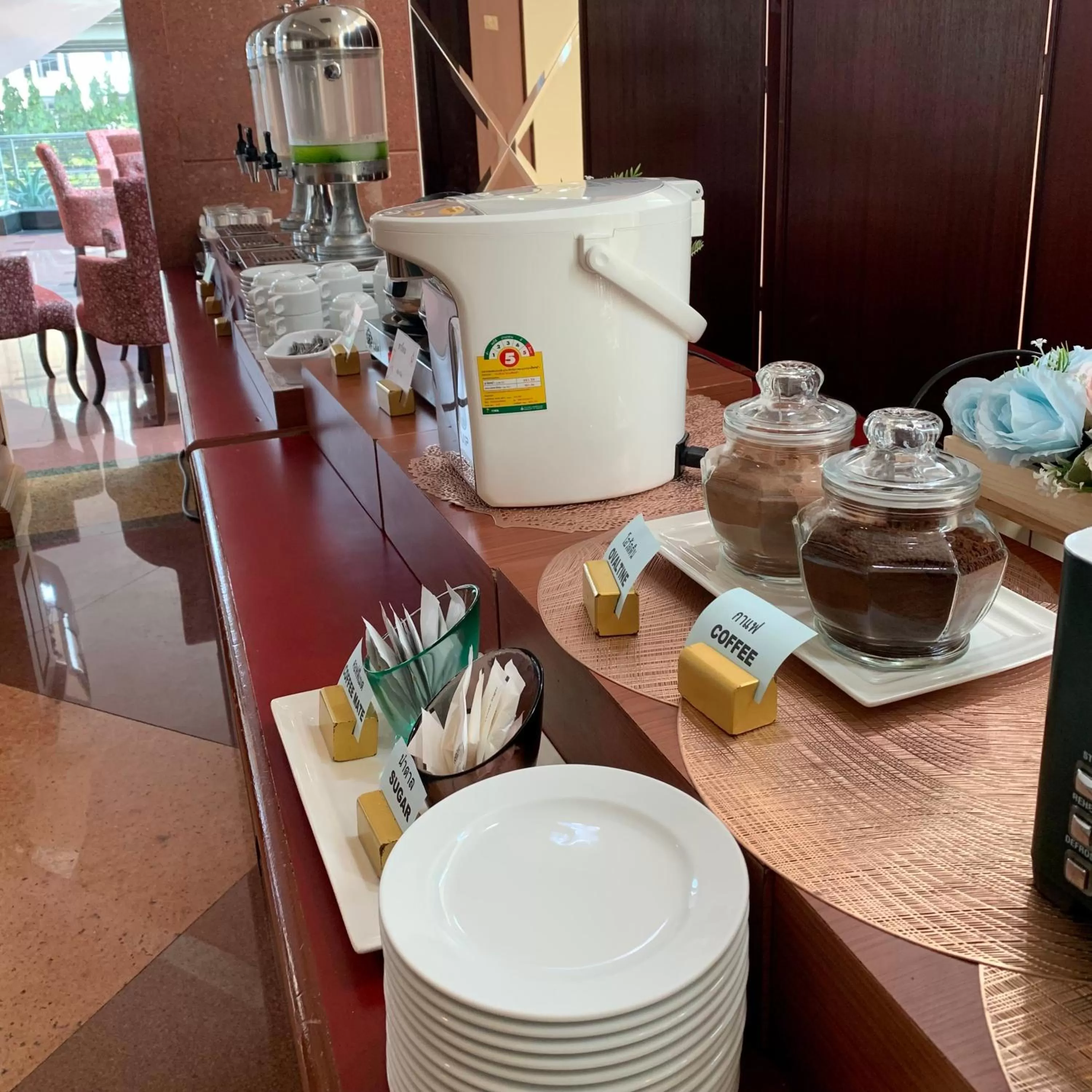 Restaurant/places to eat in Grand Tower Inn Rama 6