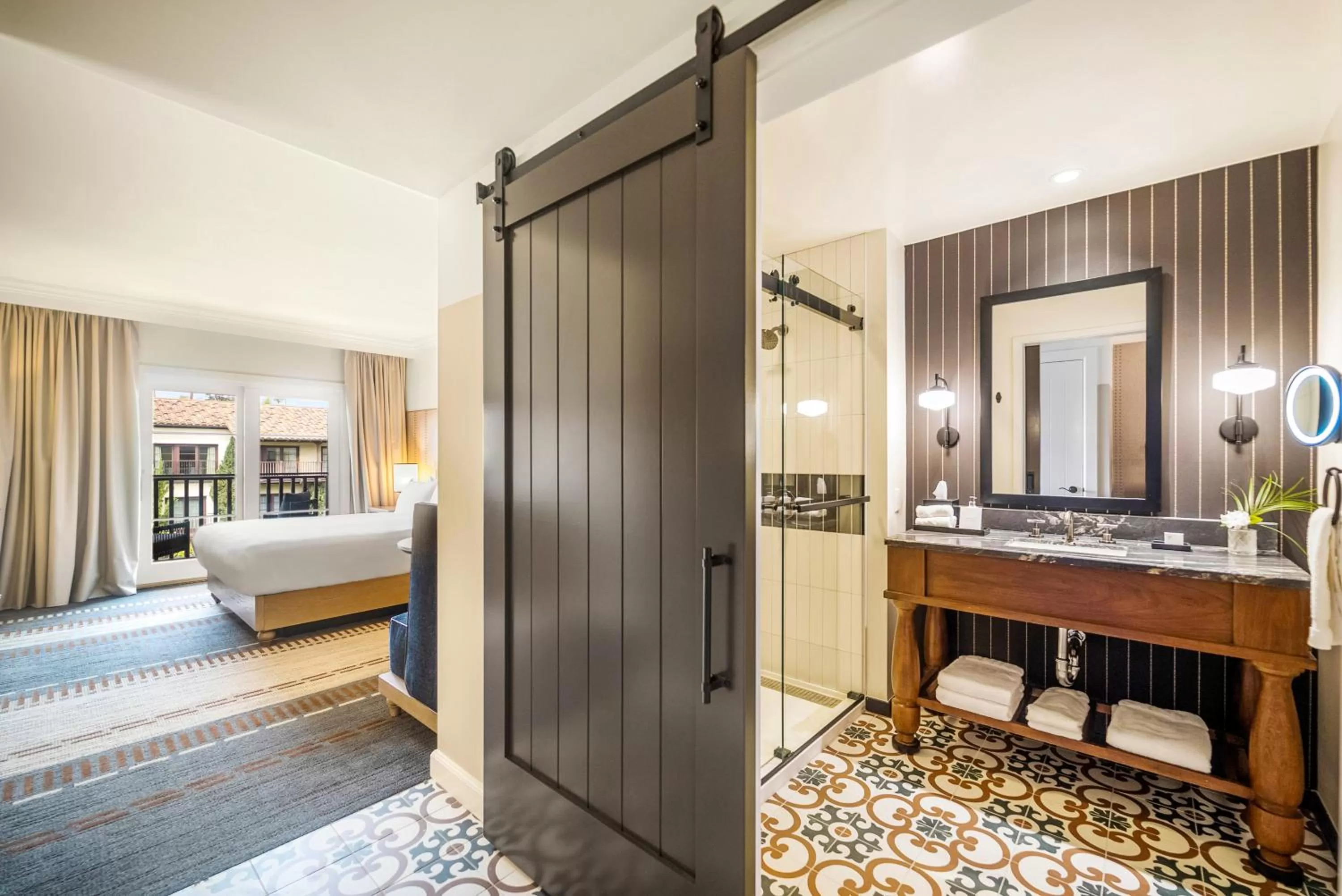 Bedroom, Bed in Estancia La Jolla Hotel & Spa