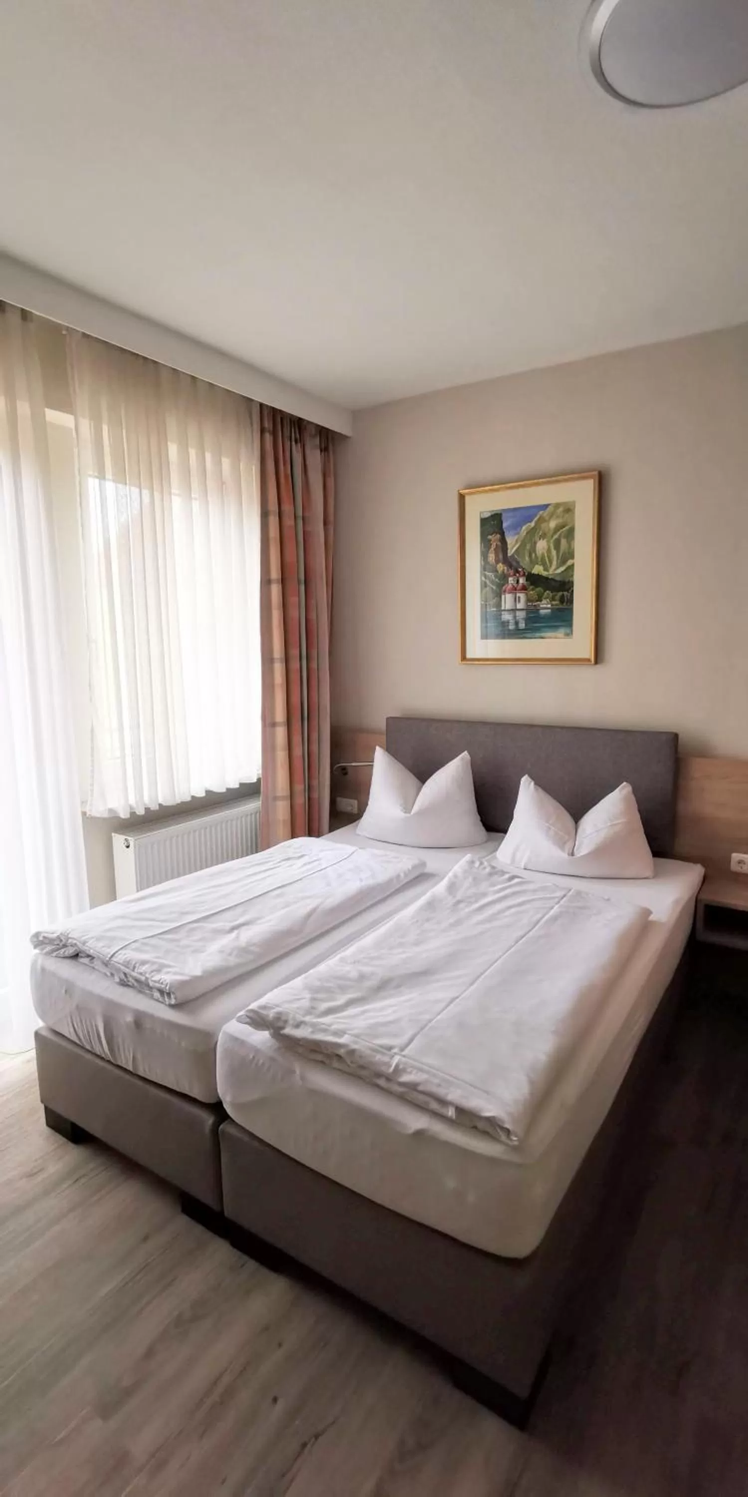 Photo of the whole room, Bed in Zum Winzermännle