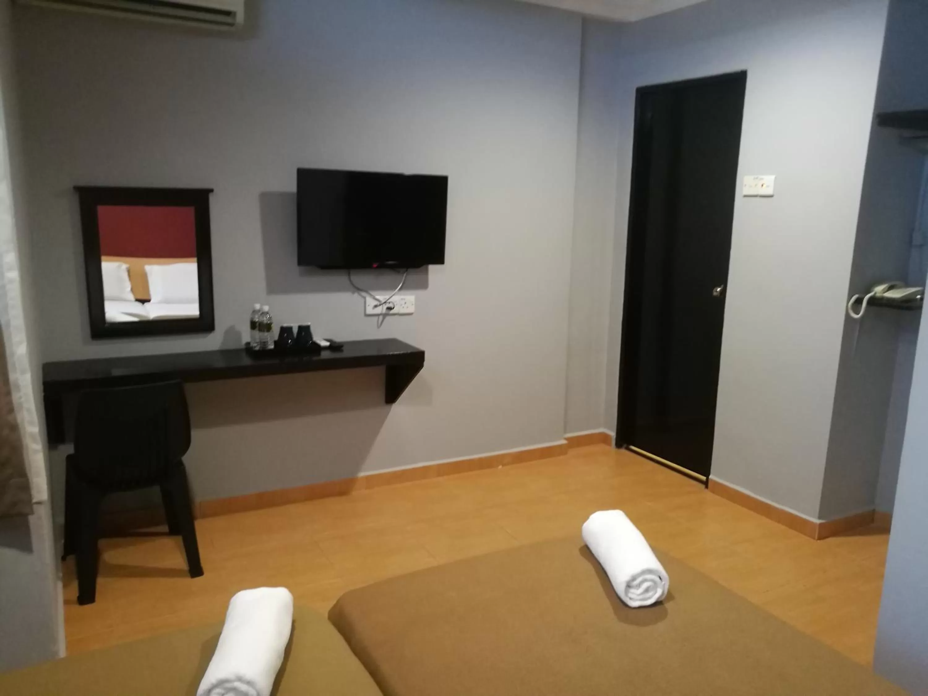 TV and multimedia, Bed in Grandpa Hotel