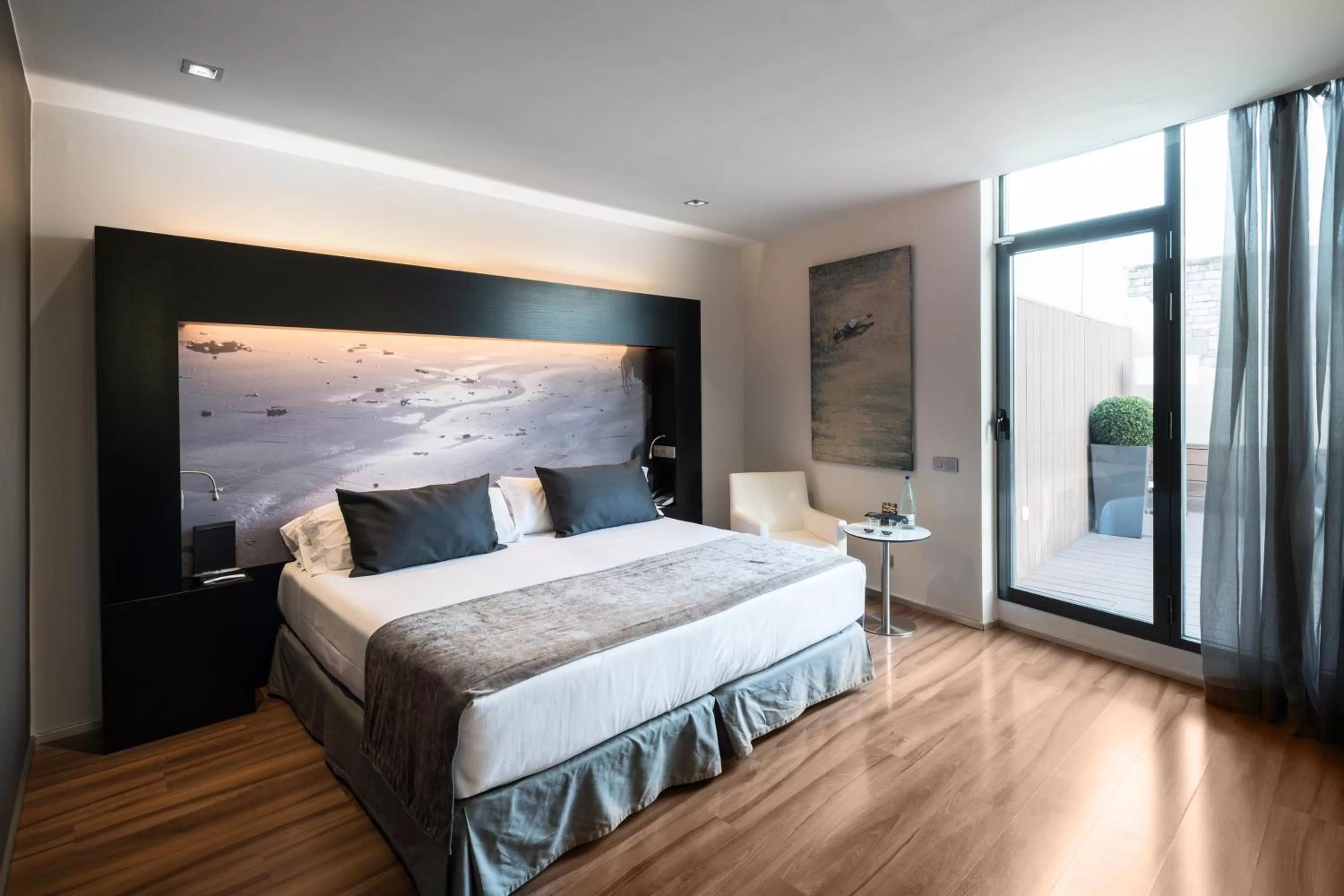 Bedroom, Bed in Catalonia Catedral