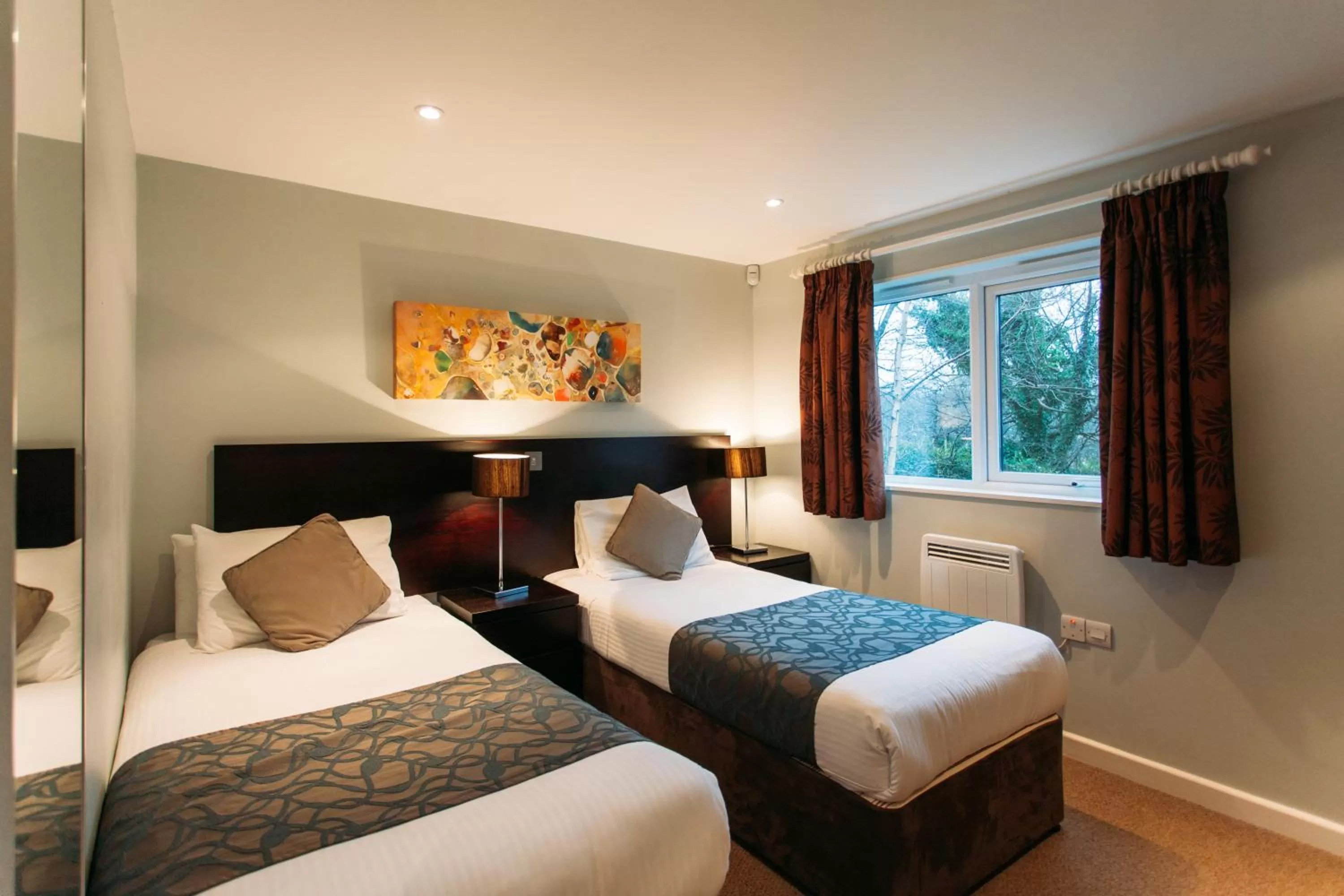 Floor plan, Bed in The Cornwall Hotel Spa & Lodges