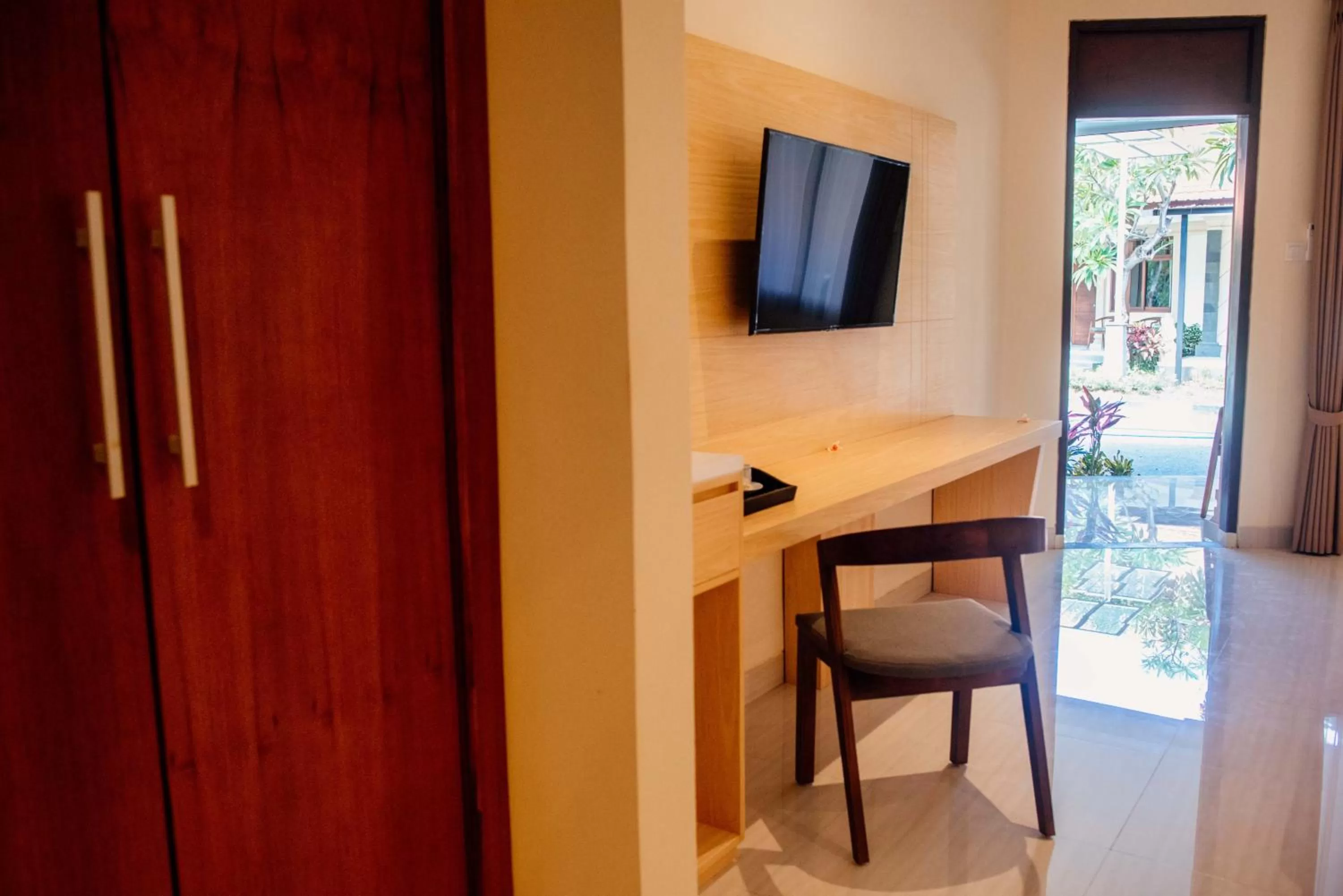 TV and multimedia in New Sunari Lovina Beach Resort