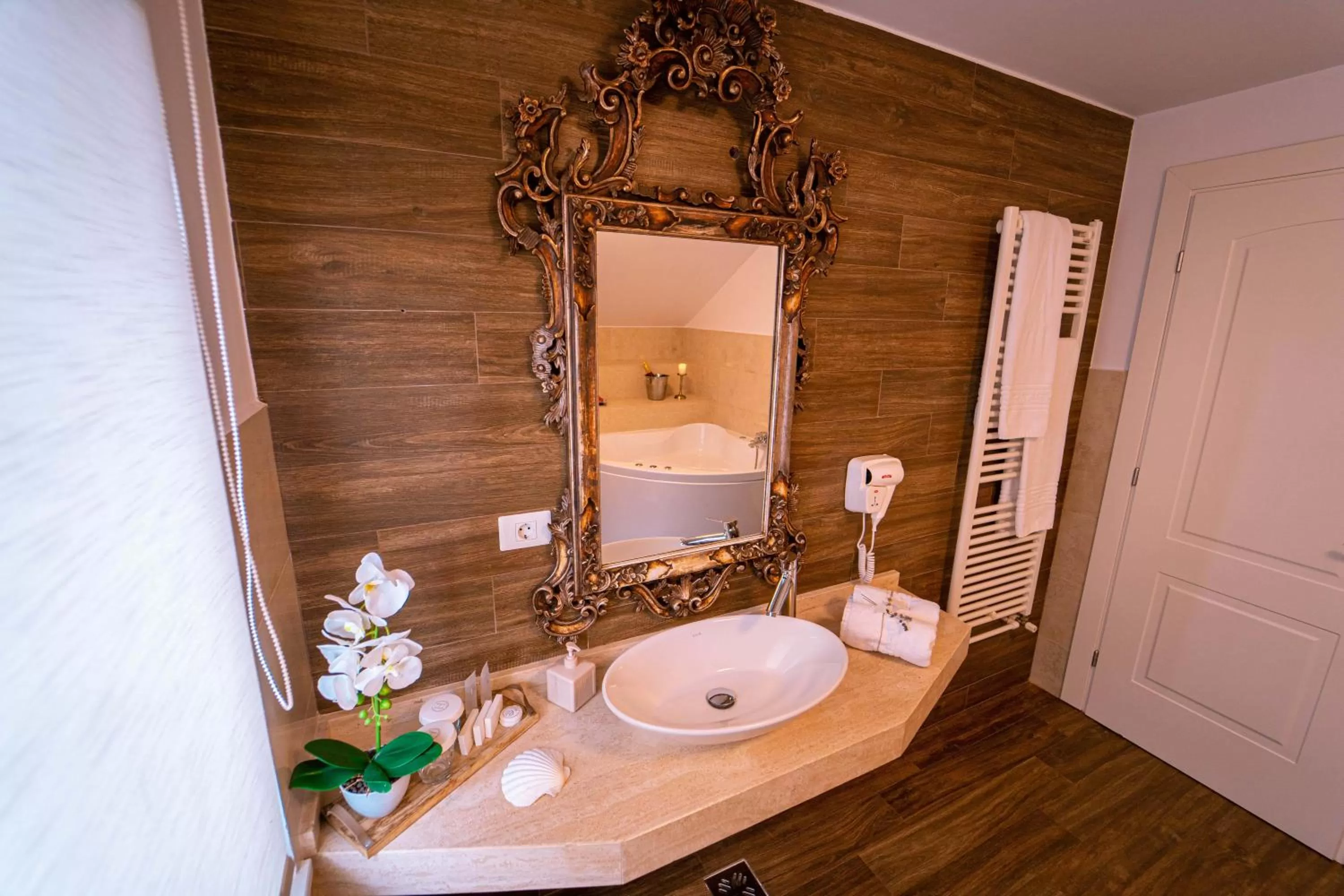 Bathroom in Gradinile Romane