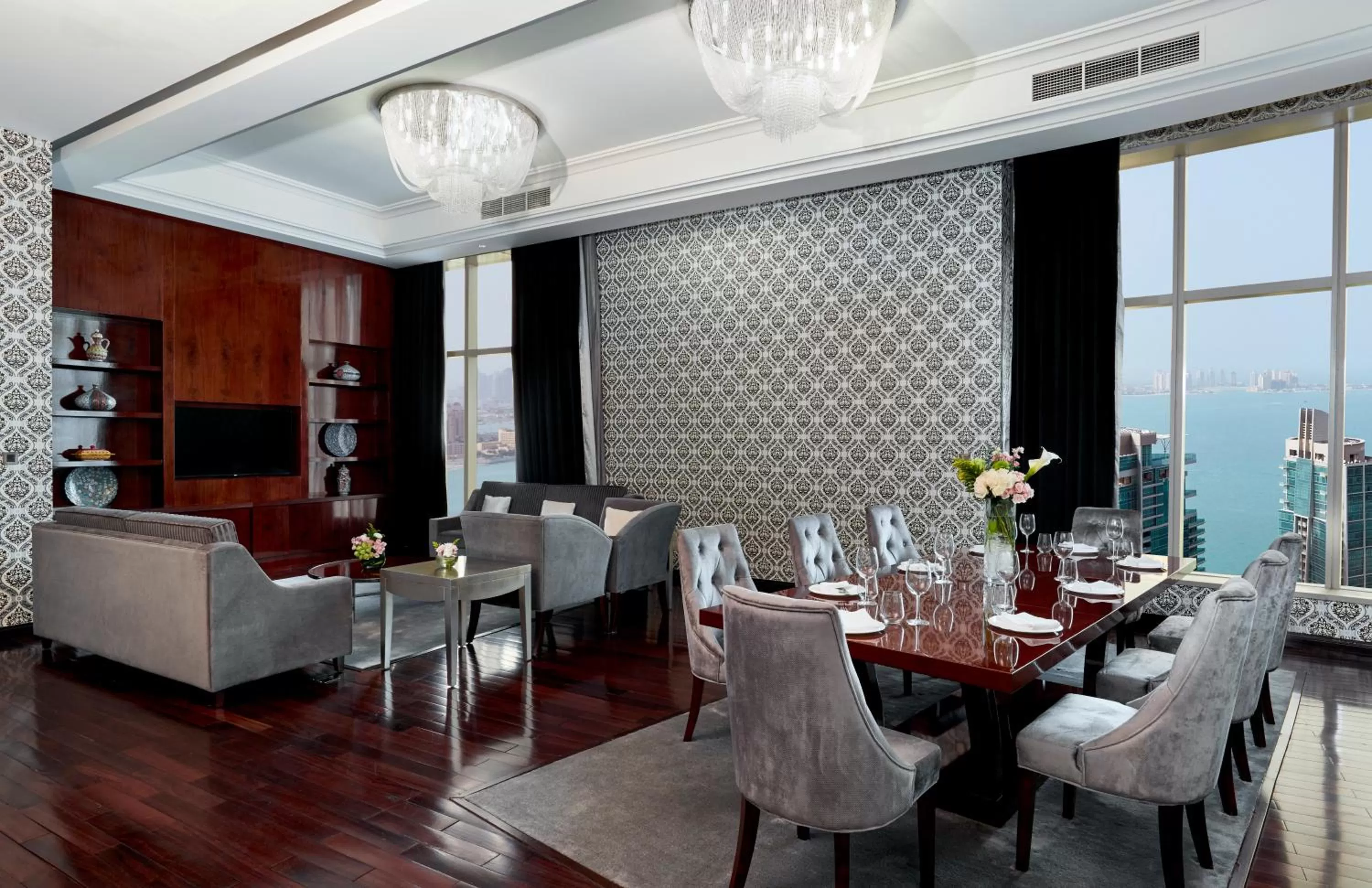 Bedroom in Best Plaza West Bay Hotel