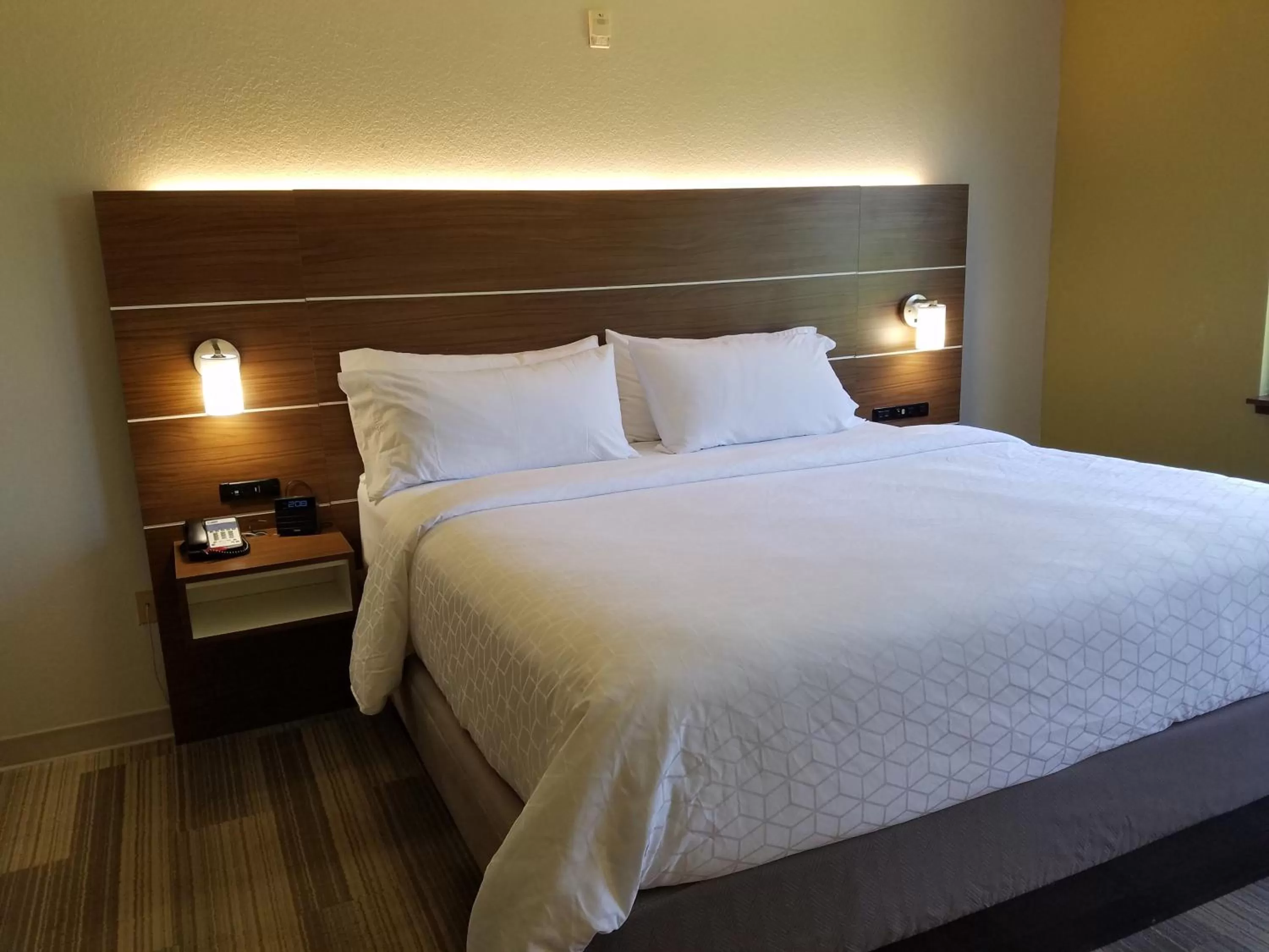 Photo of the whole room in Holiday Inn Express Daytona Beach - Speedway by IHG