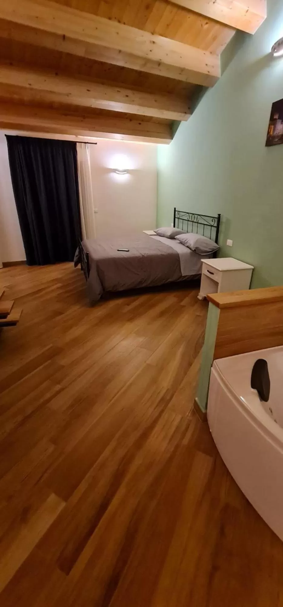 Photo of the whole room, Bed in IL MASCHERONE