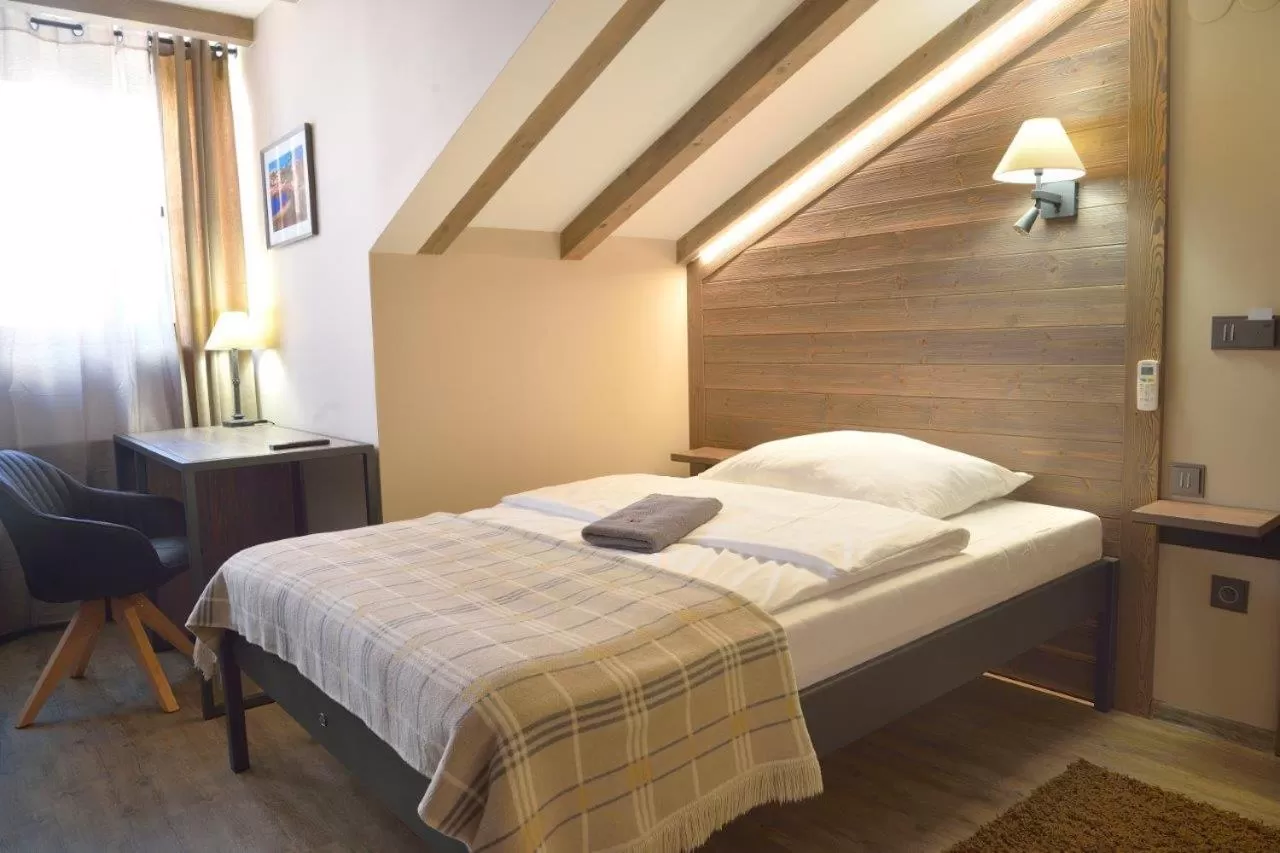 Bed in Hotel Via Ironia