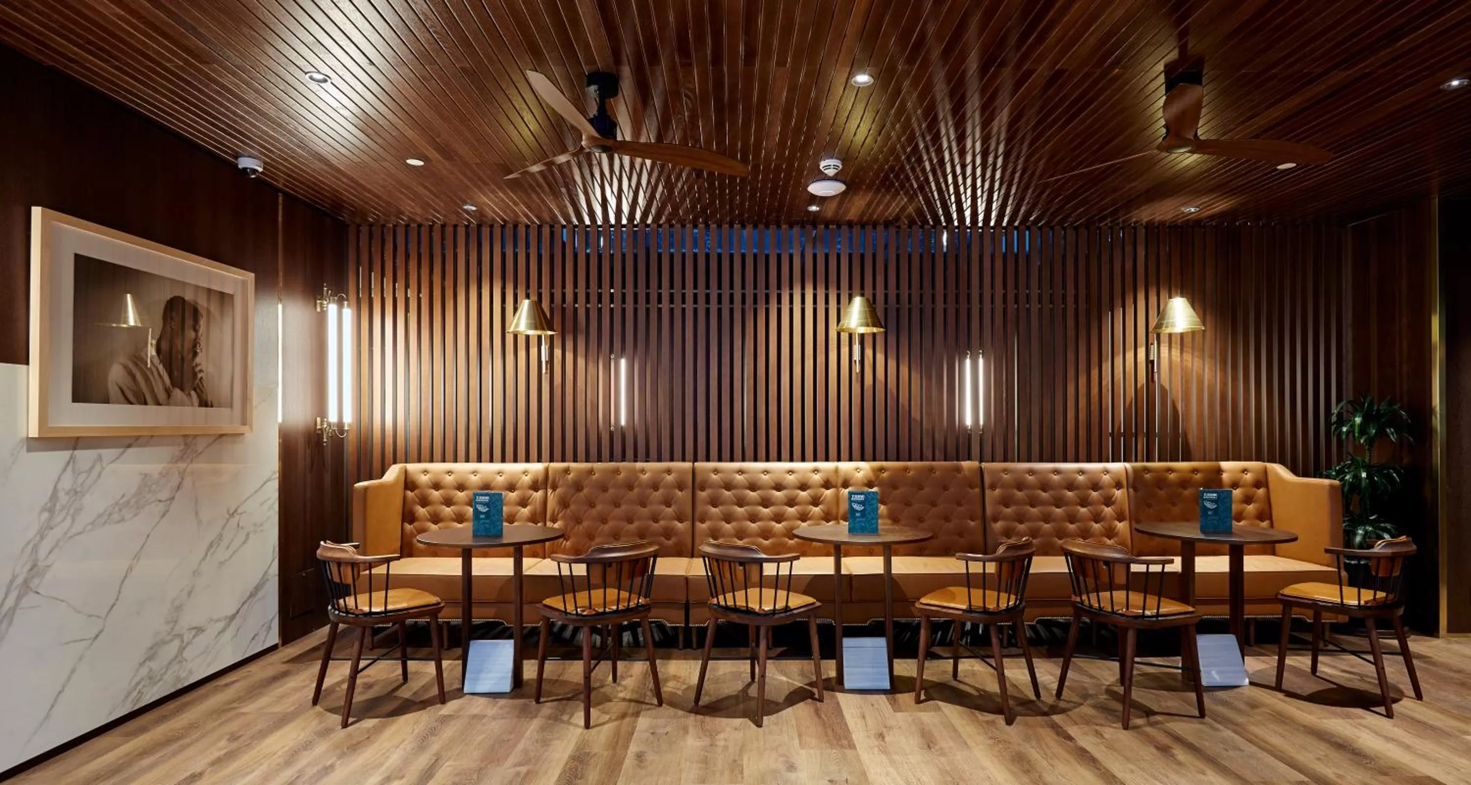 Spring in Radisson Blu 1882 Hotel, Barcelona Sagrada Familia